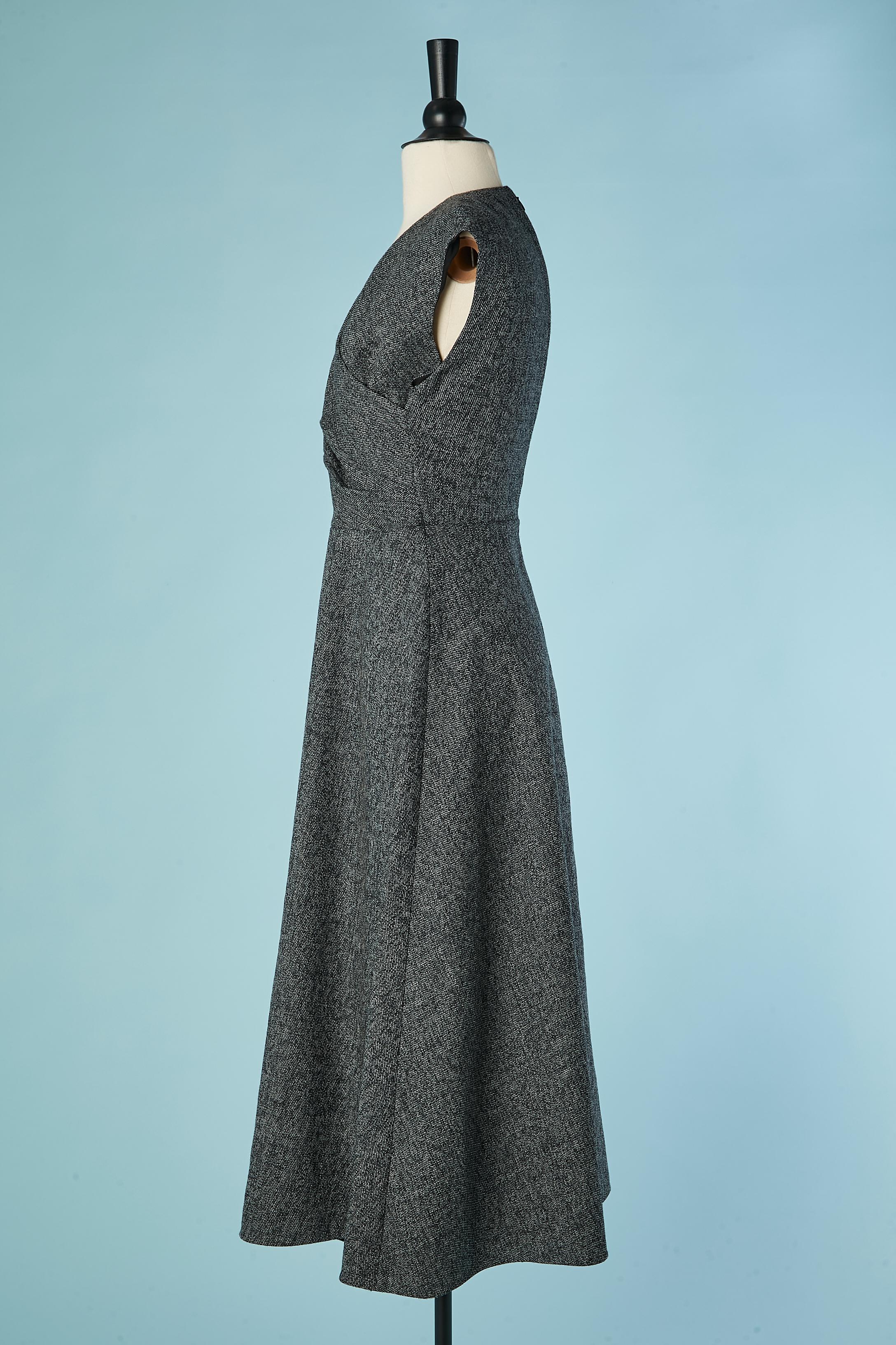 Noir Robe sans manches en laine chinée enveloppée sur le buste CHRISTIAN DIOR en vente