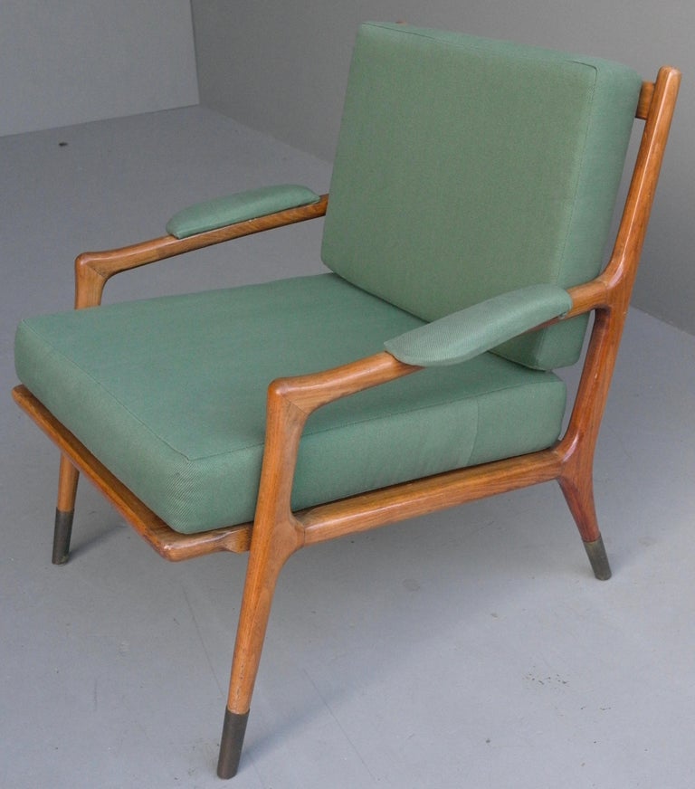 Slender Wooden Lounge Chair, Fine Brass Feet and Green Upholstery, Italy, 1955 For Sale at 1stDibs