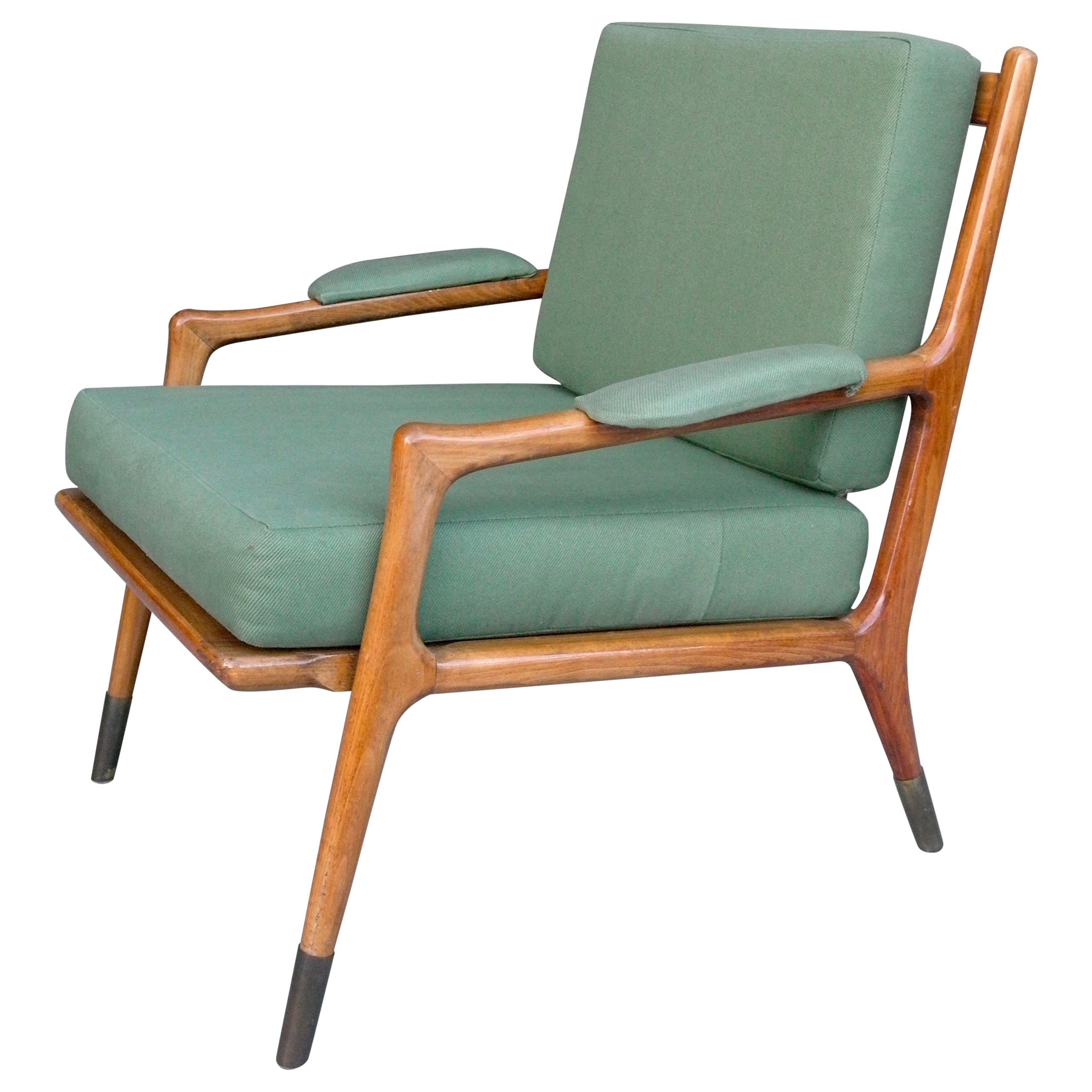 Gio Ponti Style Lounge Chair, Fine Brass Feet and Green Upholstery, Italy, 1955 For Sale