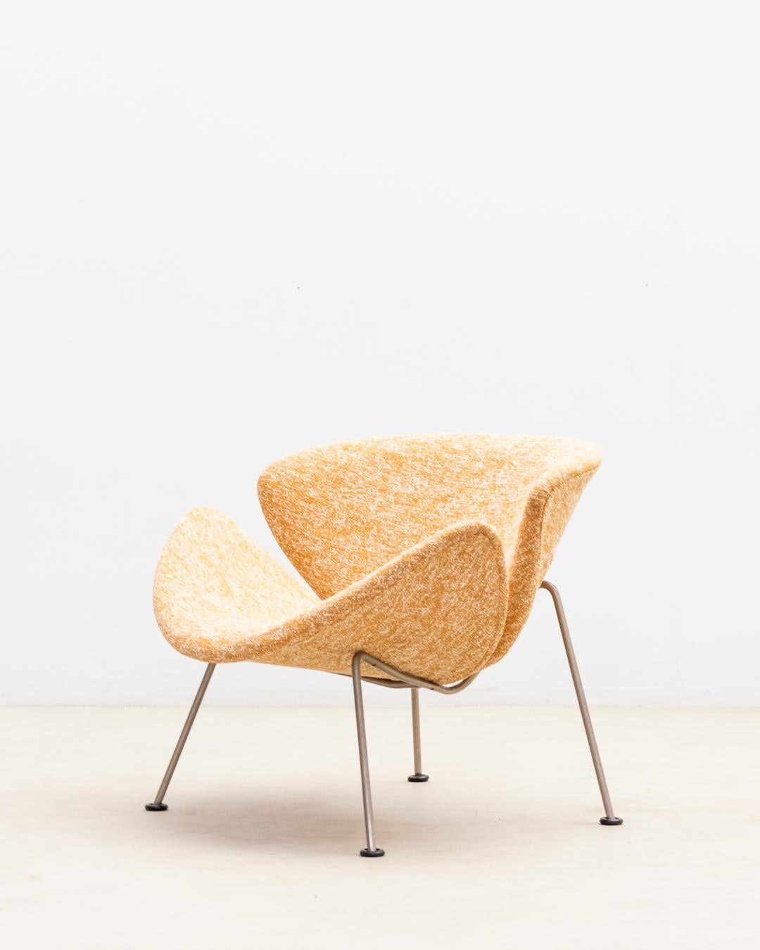 Slice armchair by Pierre Paulin for Artifort, 1960s  For Sale 4