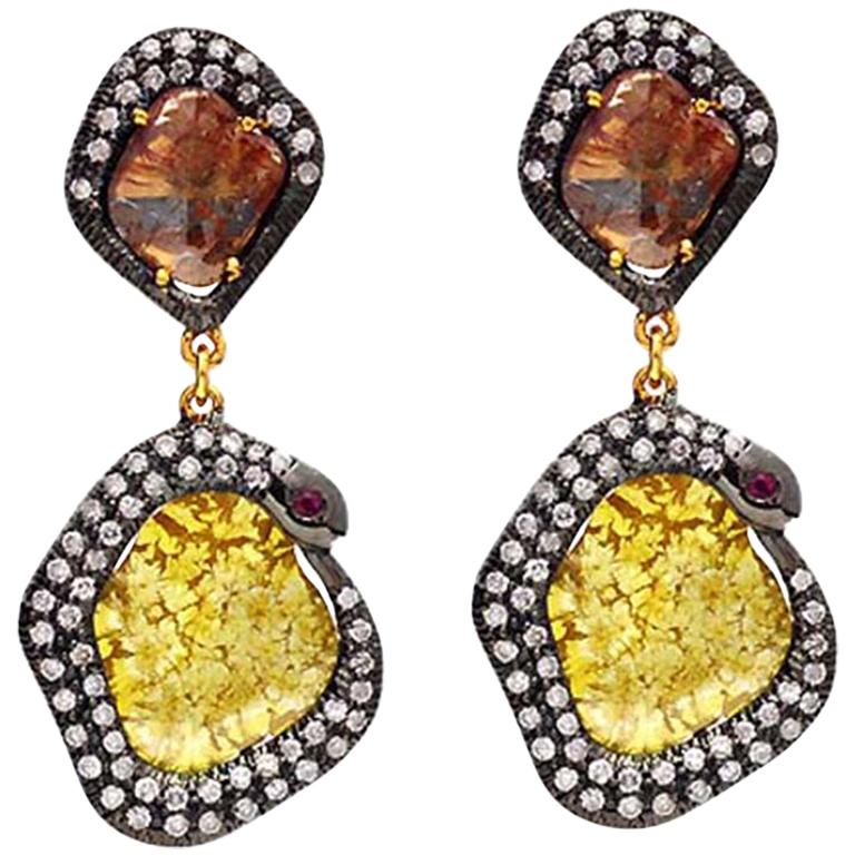 Diamant-Ohrring aus Gold und Silber mit geschliffenem Ring im Angebot