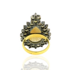 Gelber Saphirring aus Gold und Silber mit Diamanten und Perlen, gefasst