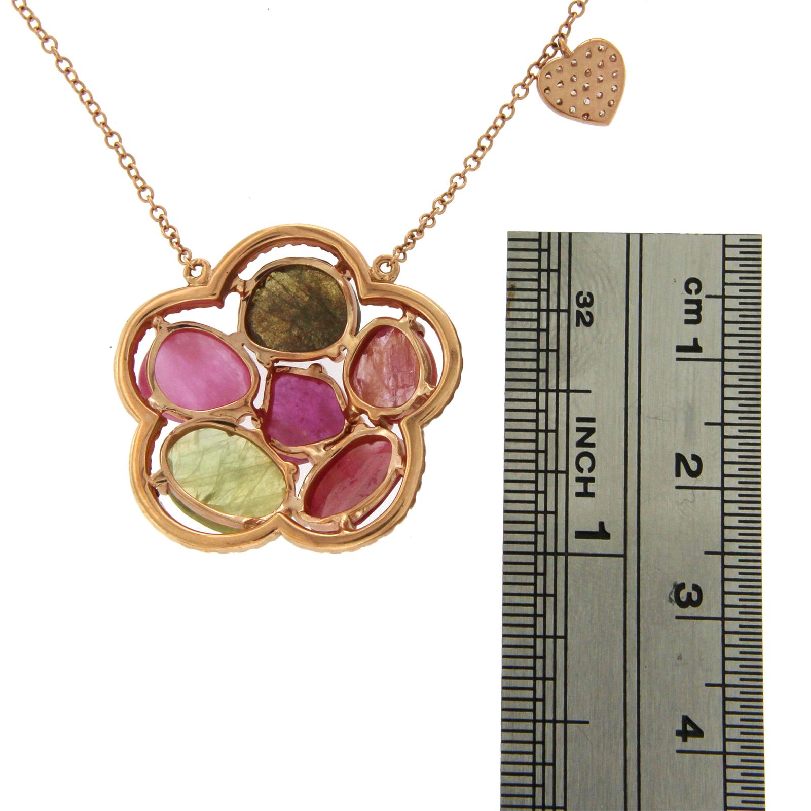 Sliced 10.8 Carat Multi Sapphire and Diamonds 14 Karat Gold Flower Necklace For Sale 1
