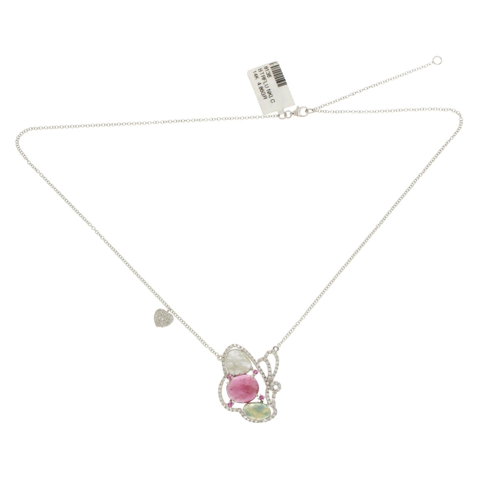 Collana con cuore a farfalla in oro 14k con zaffiro multiplo da 6,91 carati e 0,56 carati di diamante in vendita 1
