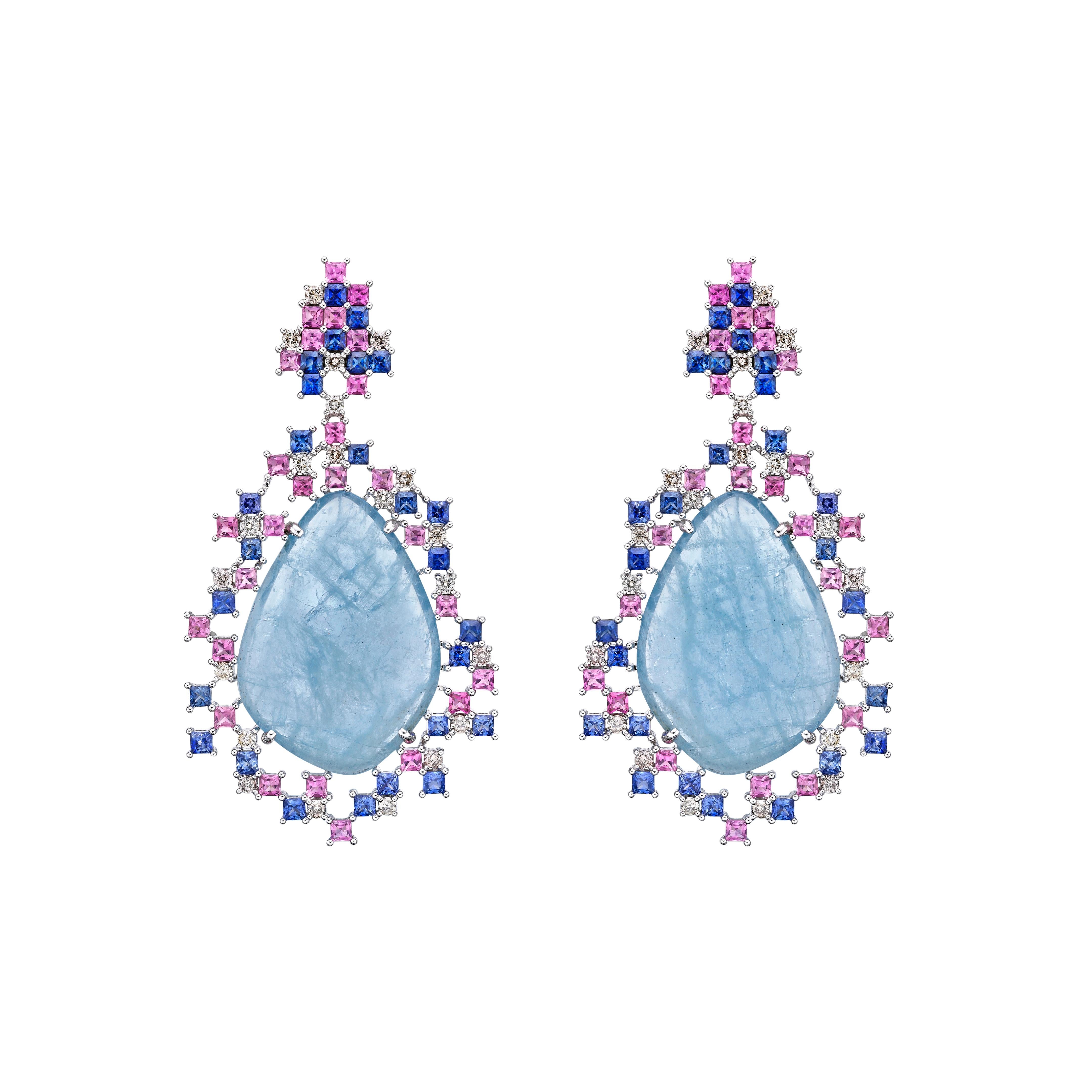 Cabochon Sunita Nahata Acquamarina 37.25ct. Orecchino a goccia in 18KWG con tormalina e diamanti in vendita