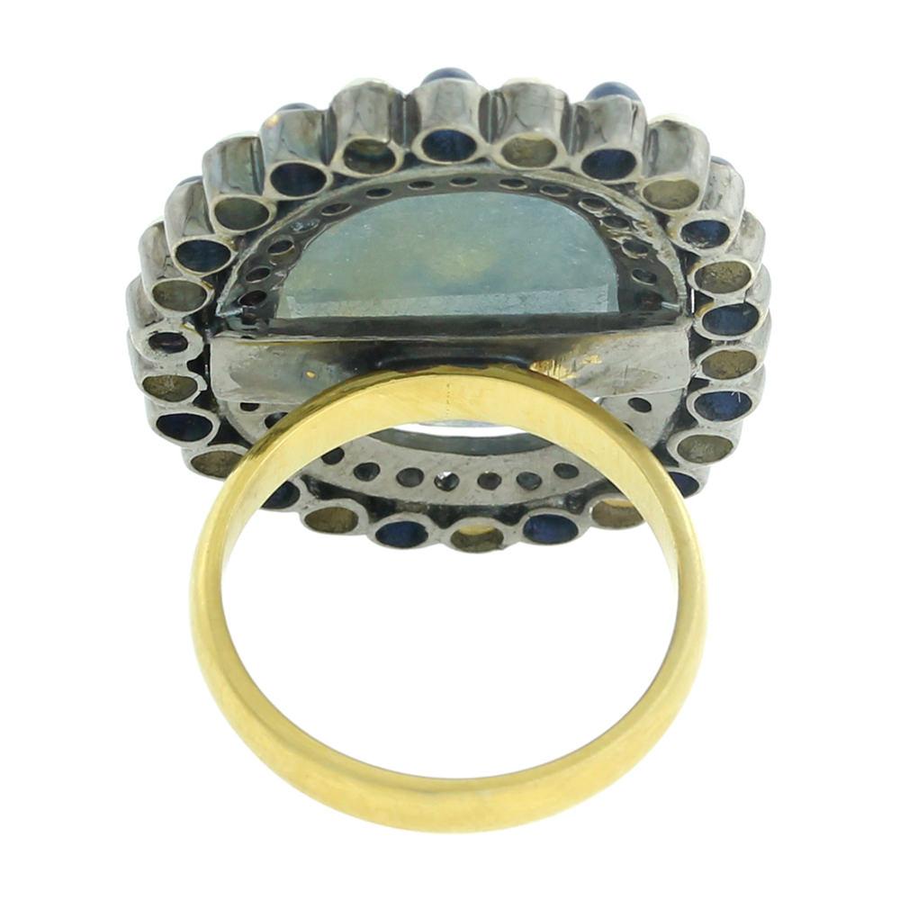 Artisan Bague en saphir bleu évasé avec diamants et perles en vente