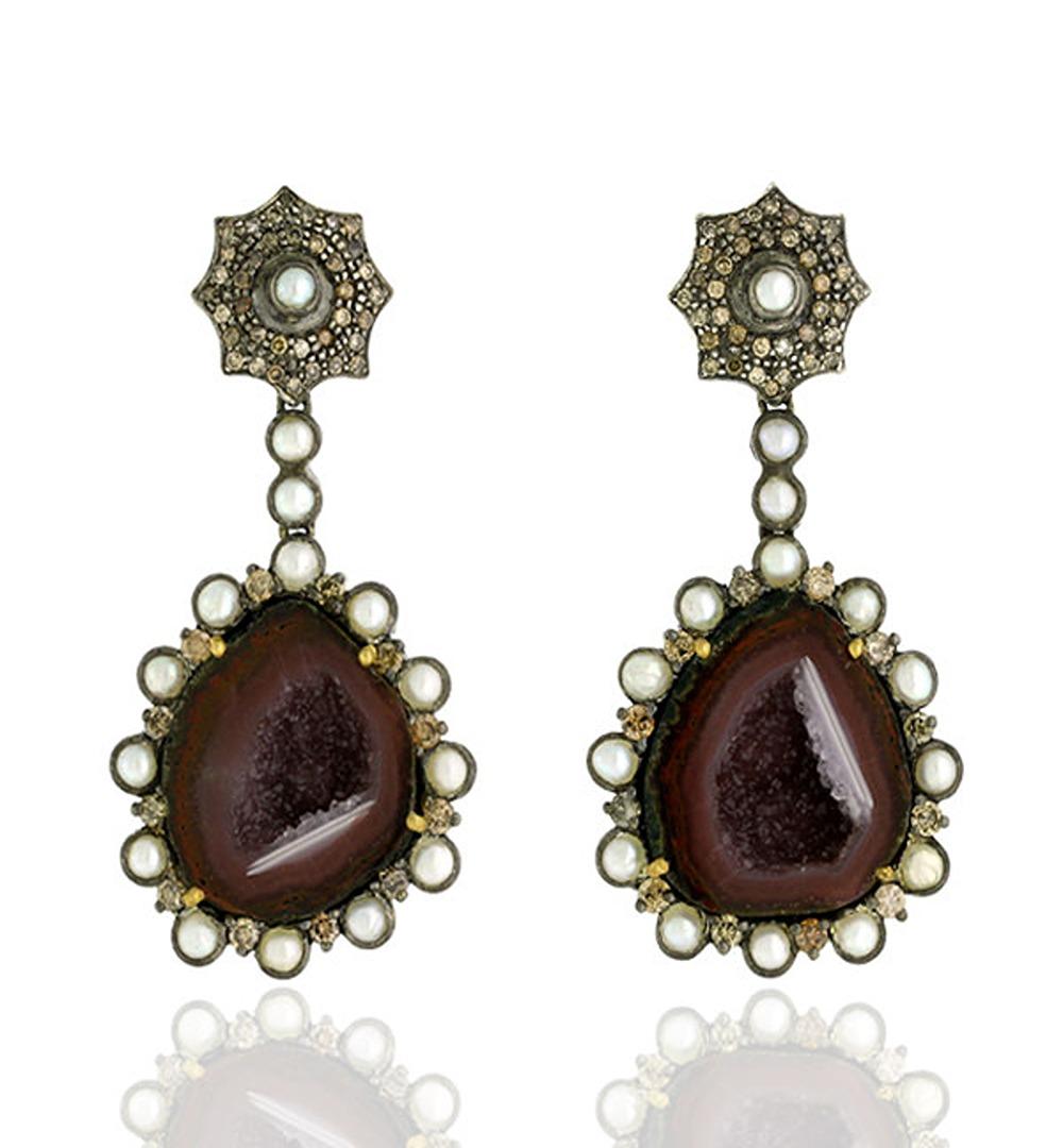 Sliced Geode Dangle Earrings Enclosed in Cage Equipped with Pearl & Pave Diamond In New Condition For Sale In New York, NY
