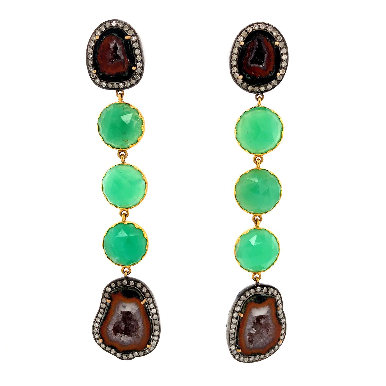 Sliced Geode Dangle Earrings With Round Chrysophase & Diamonds In New Condition For Sale In New York, NY