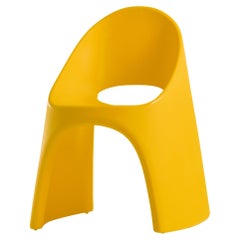Slide Design Chaise Amélie en jaune safran par Italo Pertichini