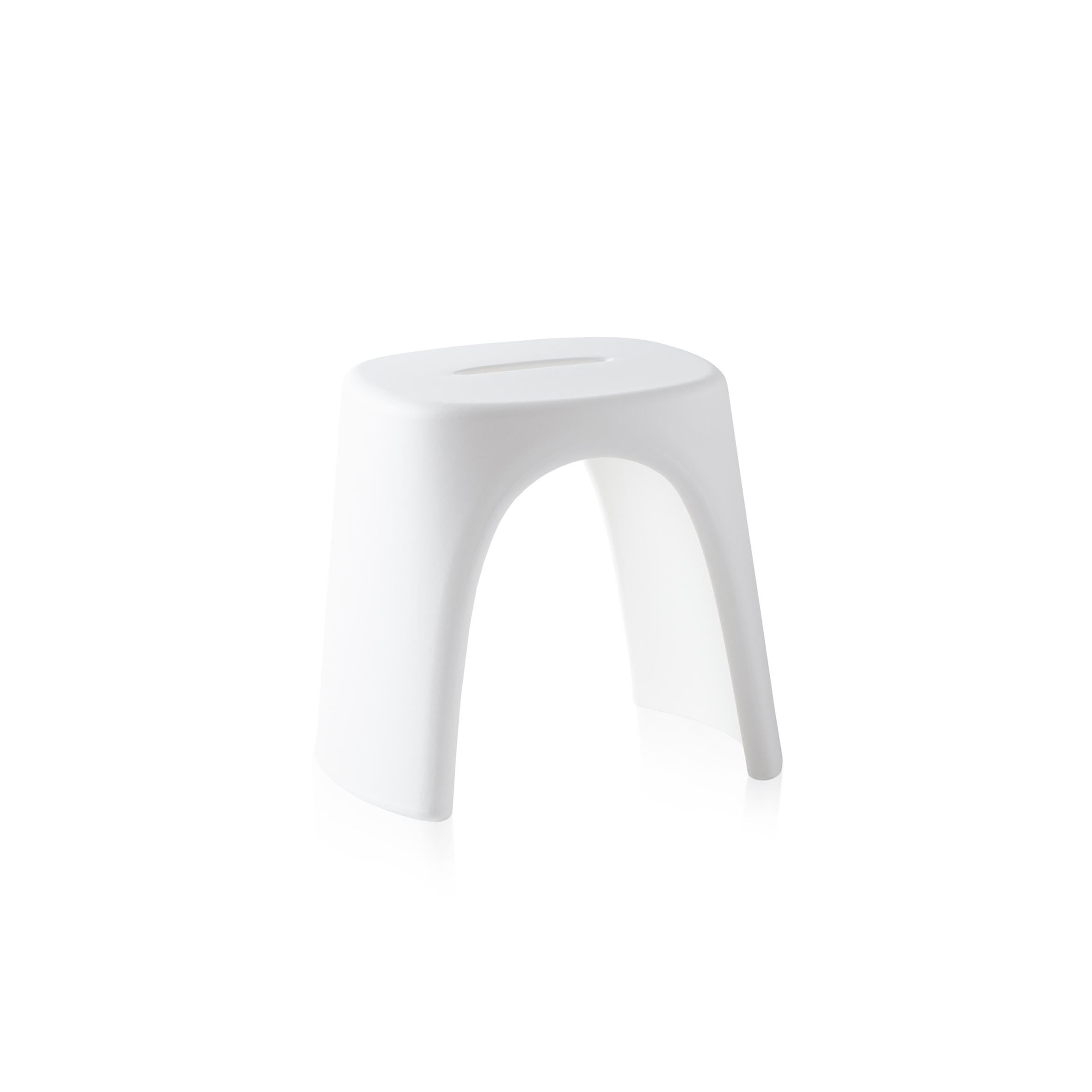 Slide Design Amélie Sgabello Stool in Milky White by Italo Pertichini In New Condition For Sale In Brooklyn, NY