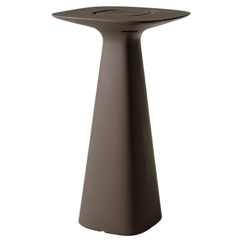 Table haute Slide Design Amélie en brun chocolat par Italo Pertichini