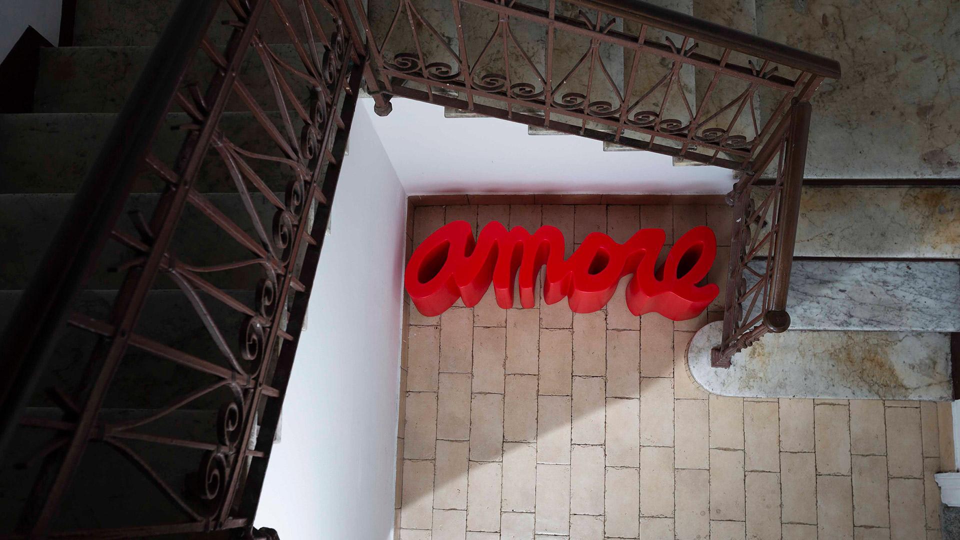 Italian Slide Design Amore Bench in Argil Gray by Giò Colonna Romano For Sale