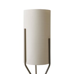 Lampadaire Aura Slide Design avec abat-jour blanc ivoire et tige gris perlé