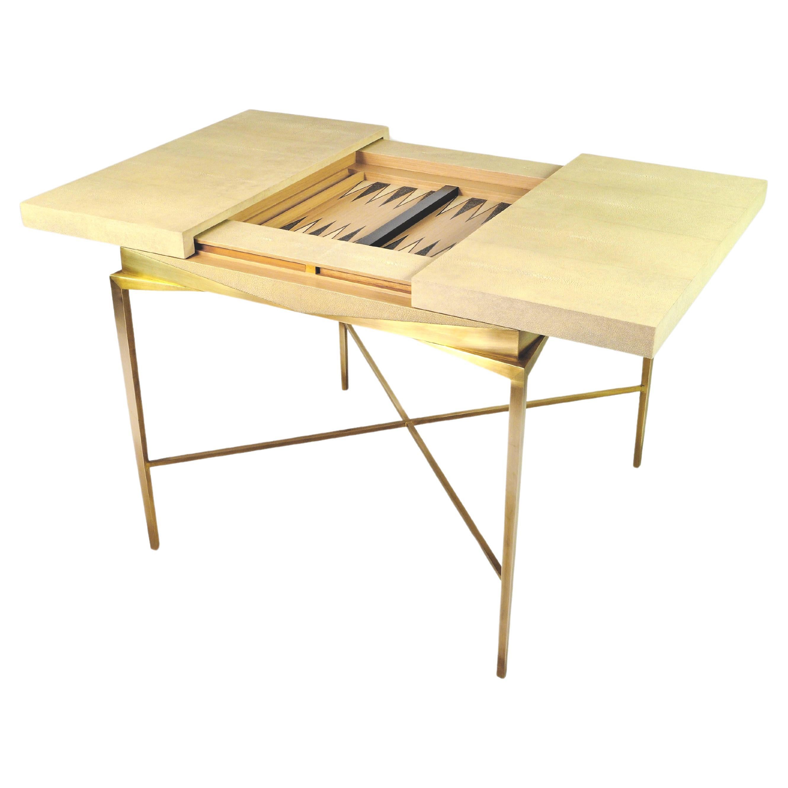 Backgammon-Spieltisch mit Schiebeplatte von Ginger Brown im Angebot