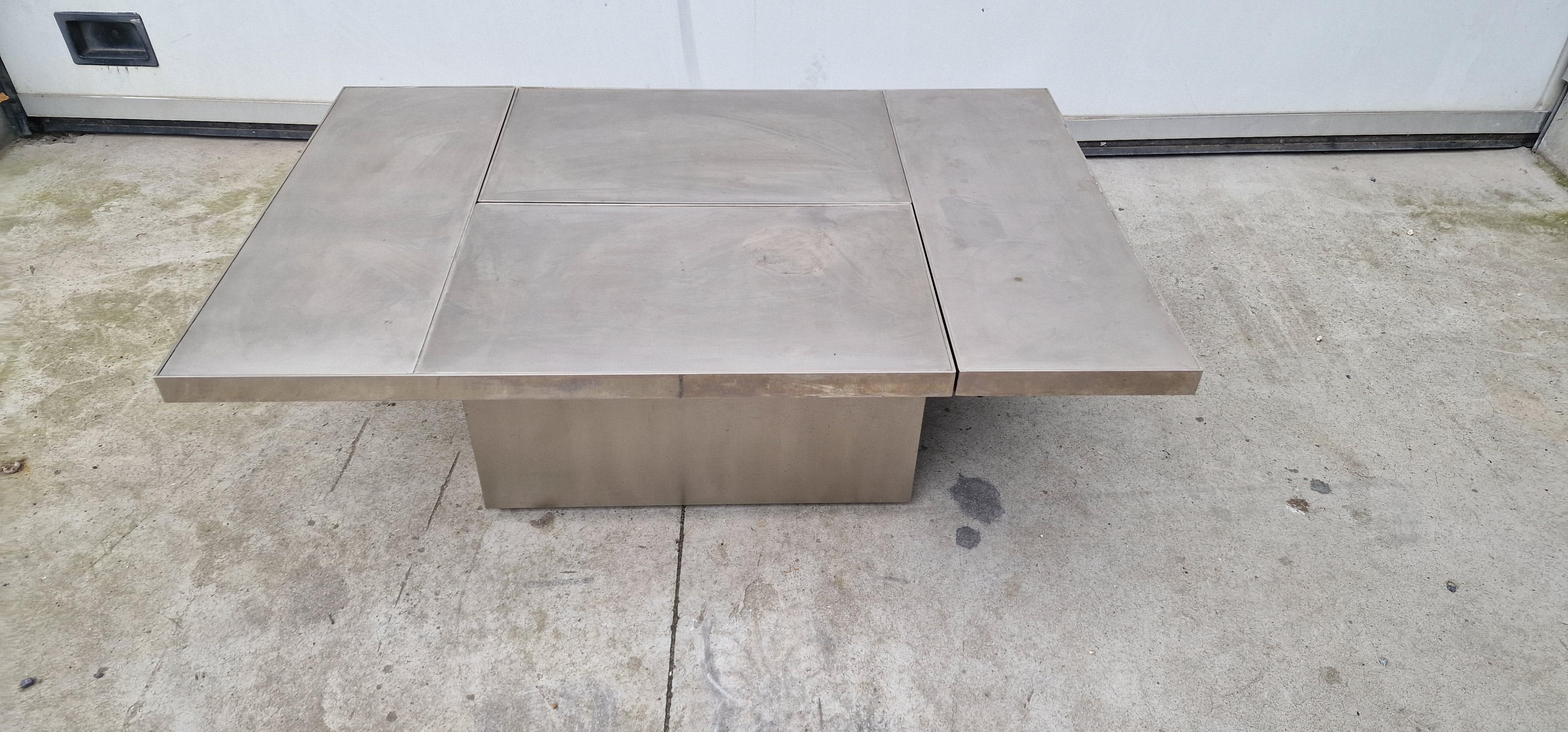 Sliding Coffee Table with Hidden Bar Atributted to Willy Rizzo, 1970s In Fair Condition For Sale In Waasmunster, BE