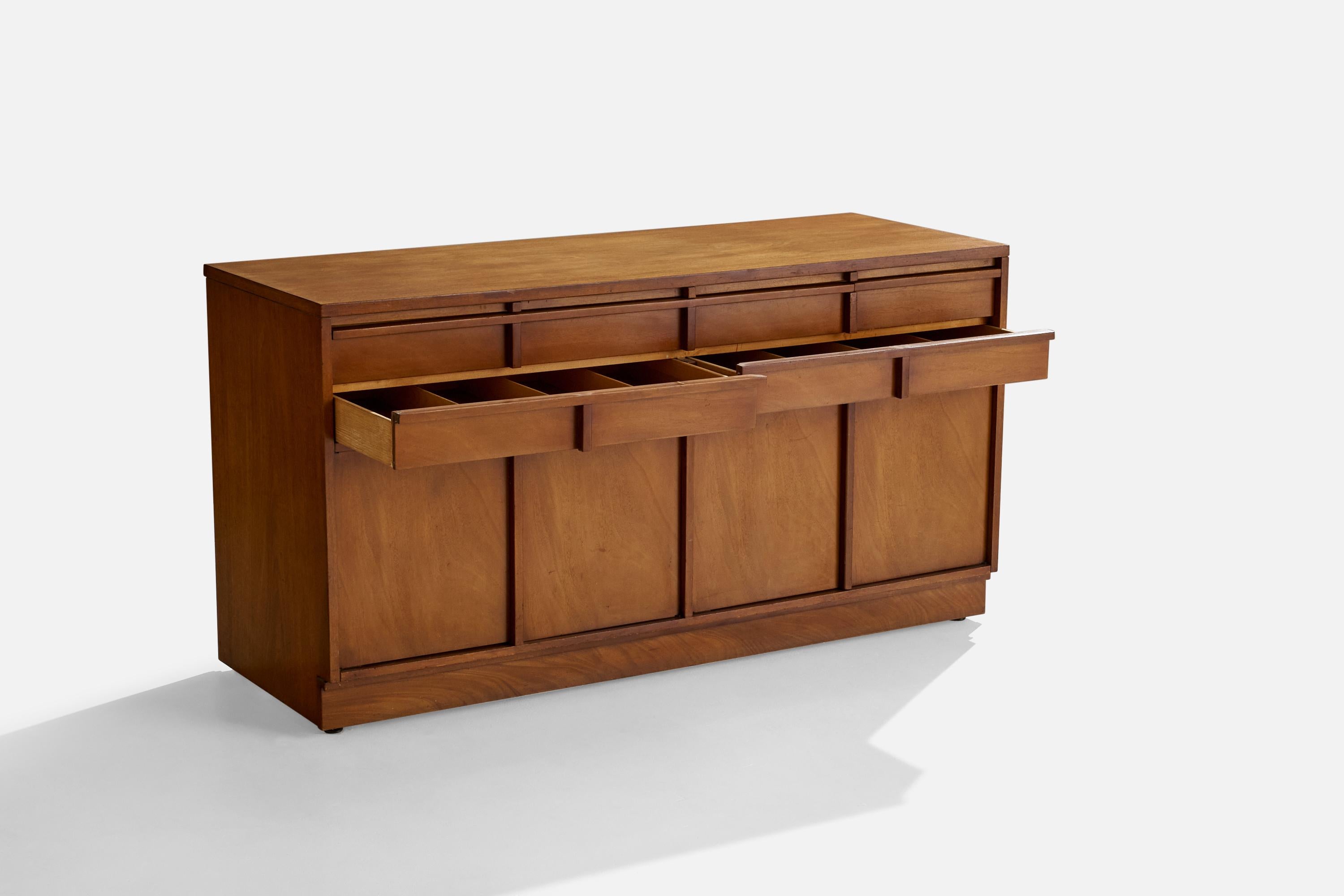 Mid-20th Century Sligh Furniture, Cabinet, Maple, USA, 1950s For Sale
