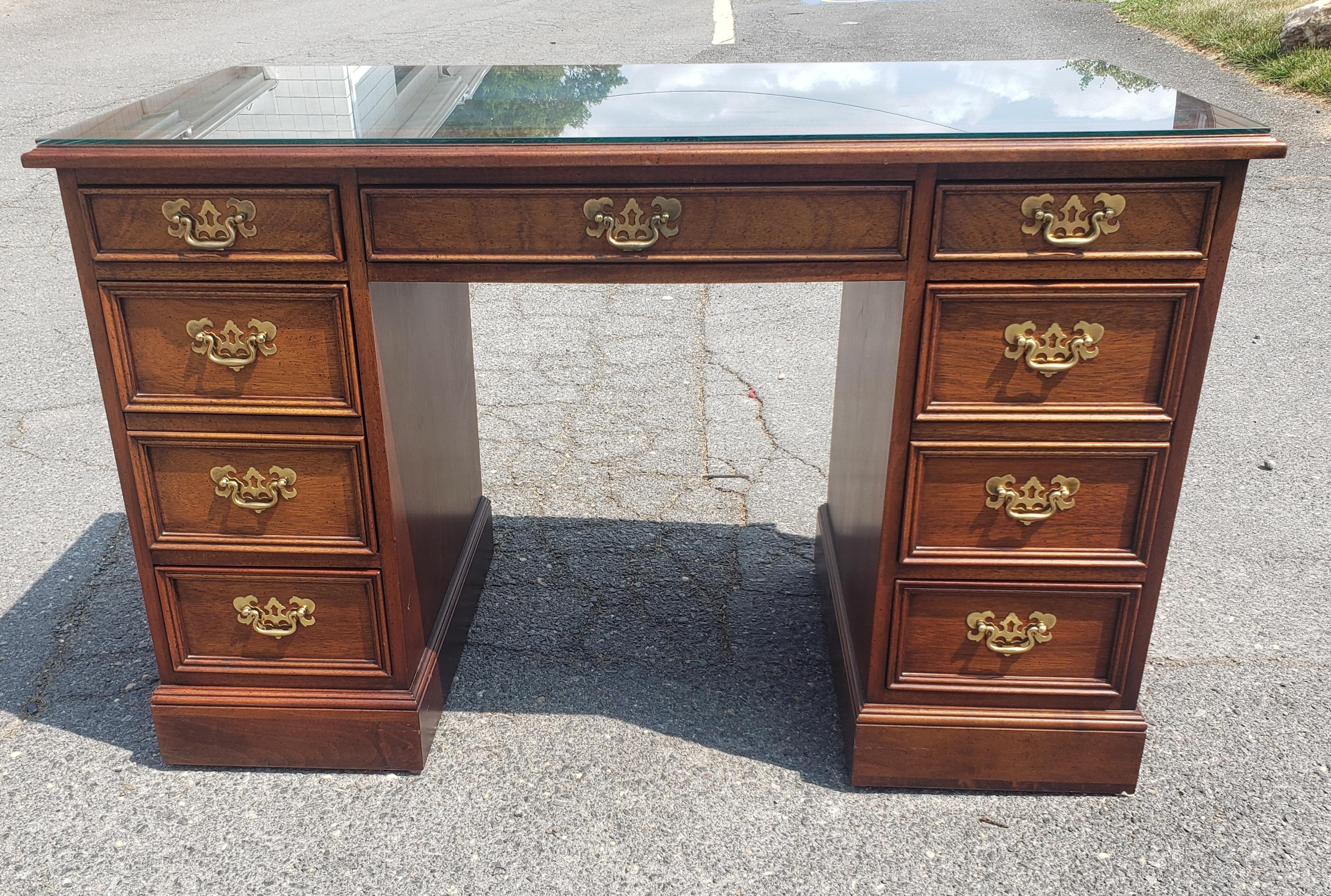 Sligh Furniture Chippendale Mahogany and Tooled Leather Partners Desk with Glass 5