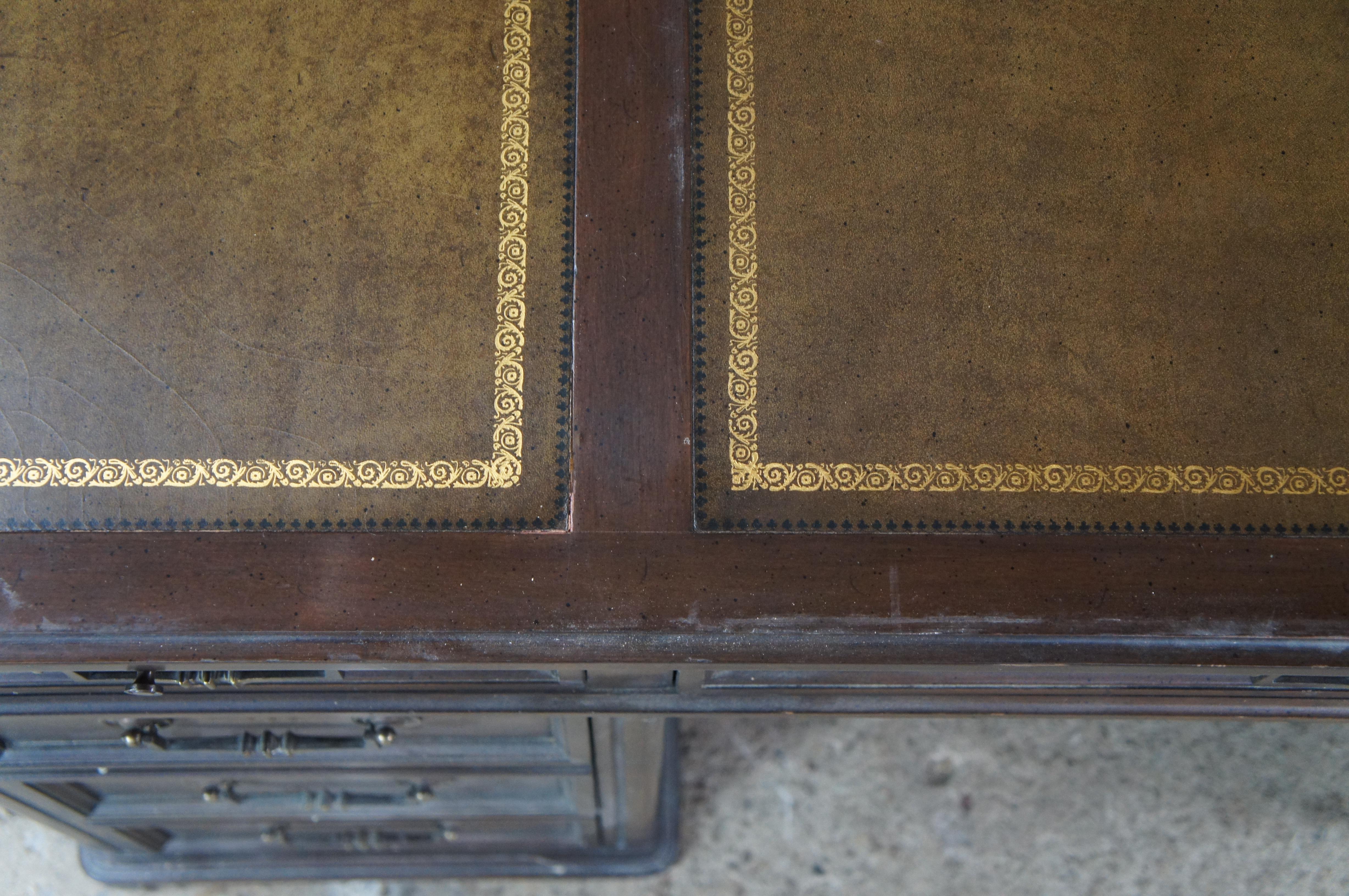 Sligh Furniture Mid Century Tooled Leather Escritorio Biblioteca de Oficina 54 siglo XX en venta