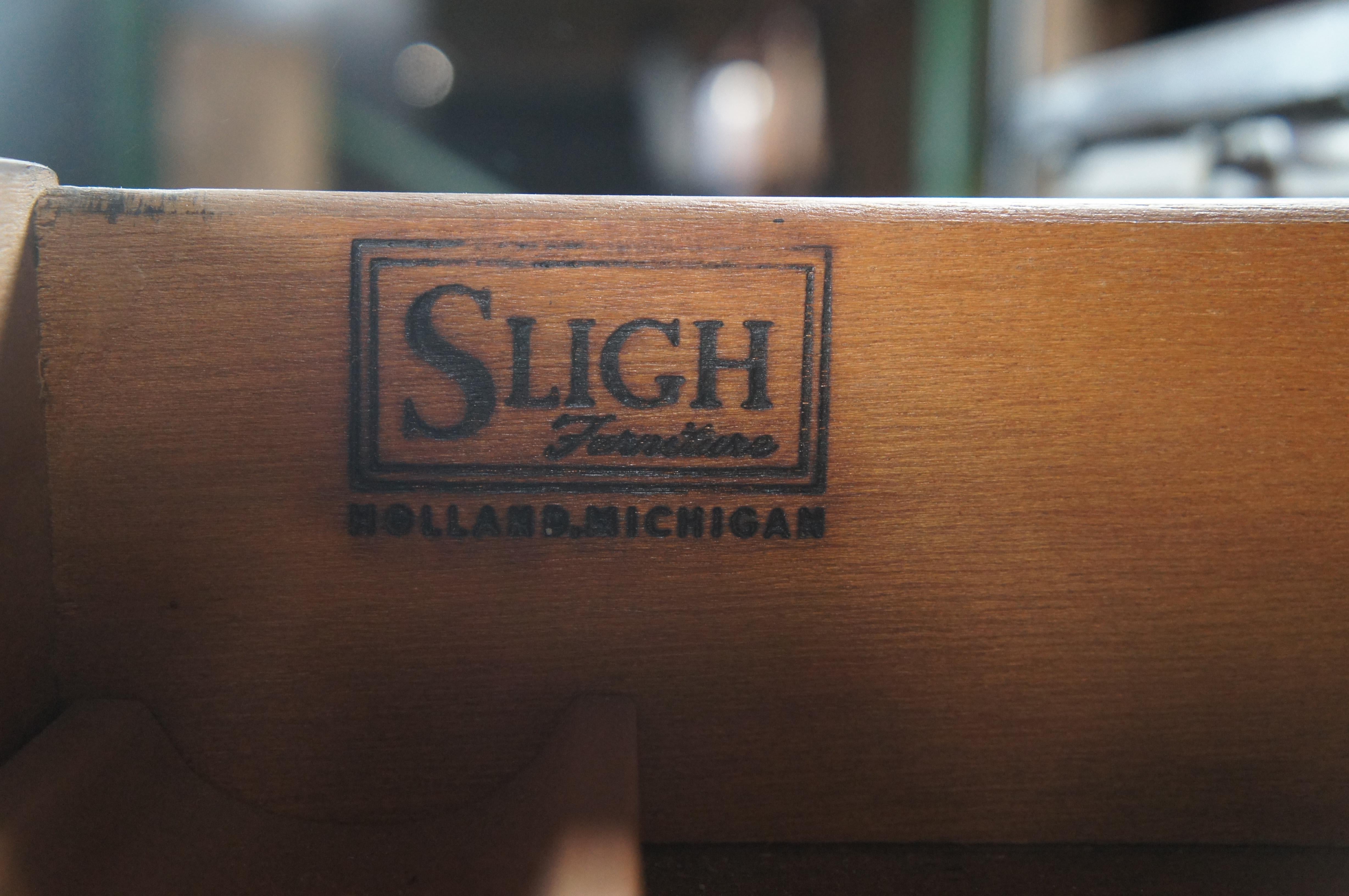 Sligh Furniture Mid Century Tooled Leather Escritorio Biblioteca de Oficina 54 Cuero en venta