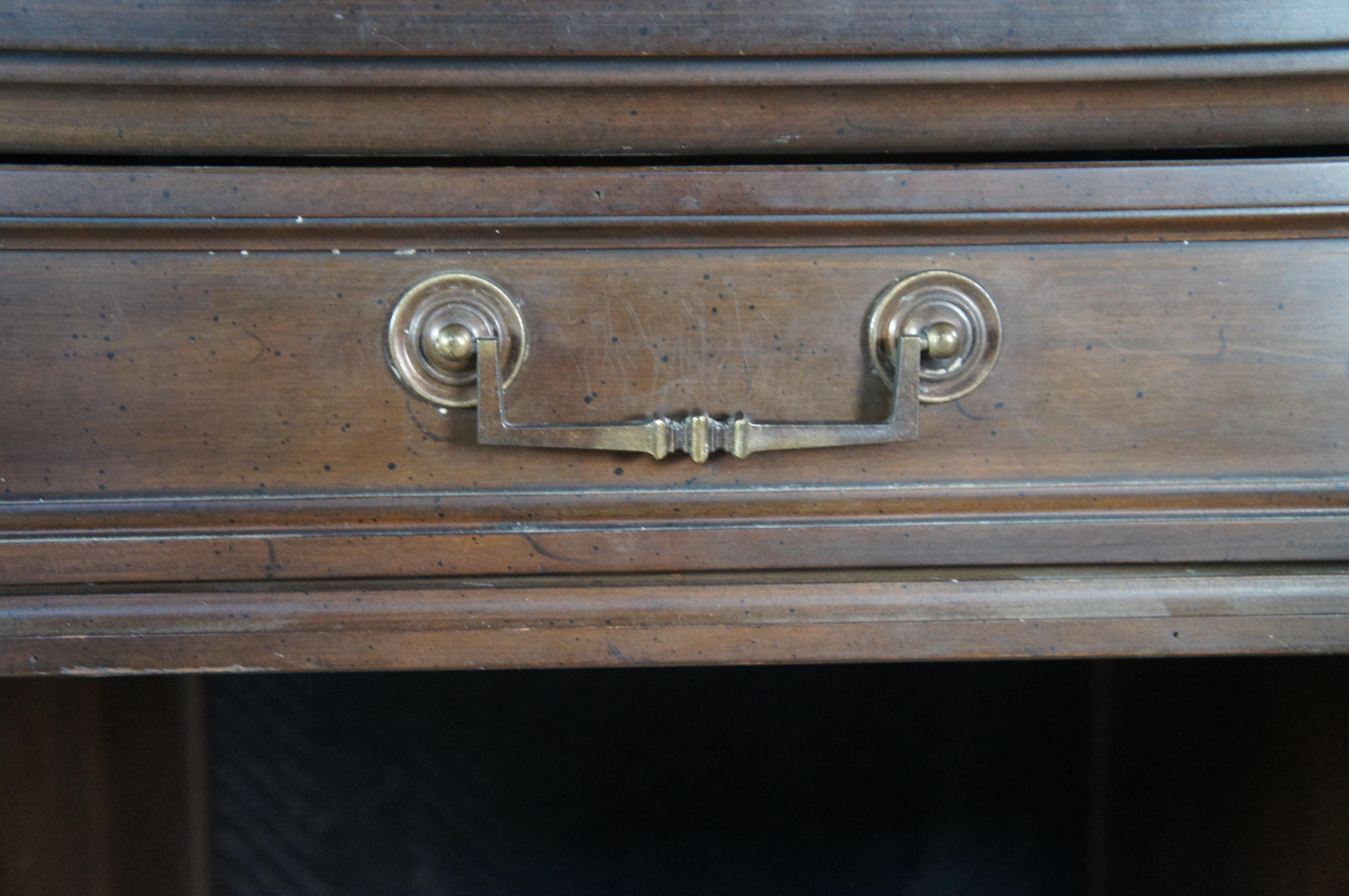 Sligh Furniture Mid Century Tooled Leather Escritorio Biblioteca de Oficina 54 en venta 1