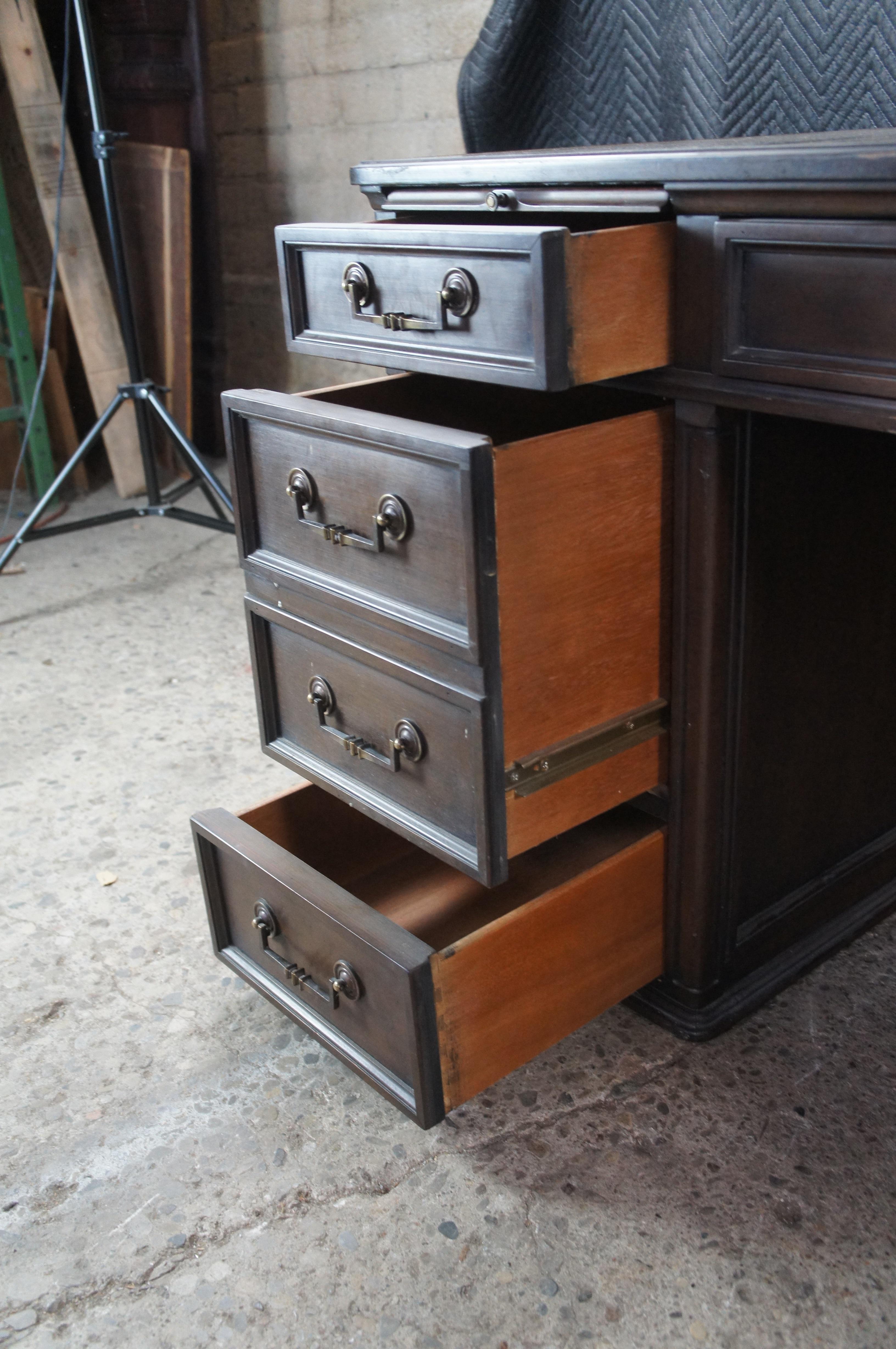 Sligh Furniture Mid Century Tooled Leather Escritorio Biblioteca de Oficina 54 en venta 3