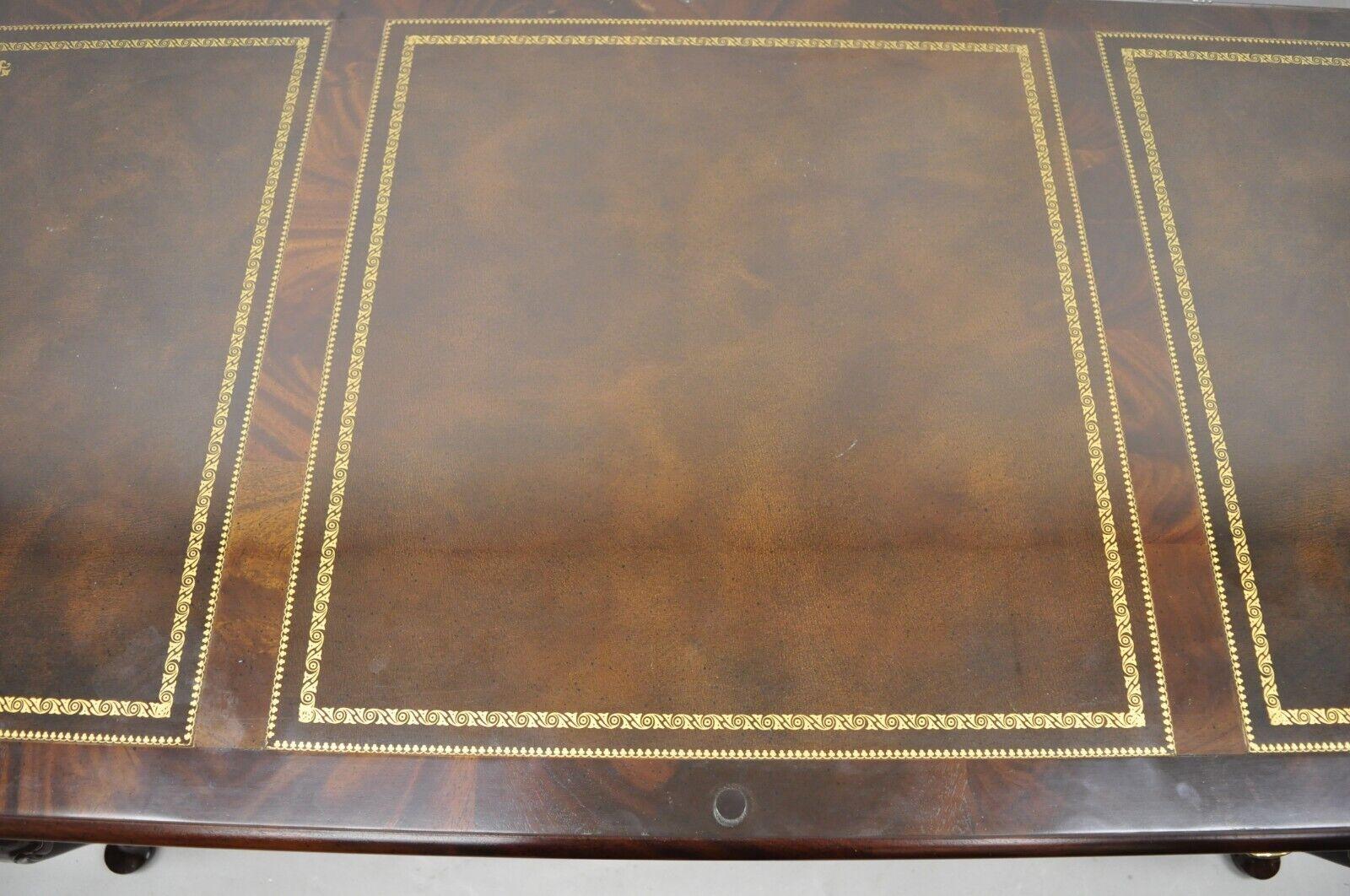 Sligh Vintage Queen Anne Style Leather Top Mahogany Executive Writing Desk In Good Condition In Philadelphia, PA