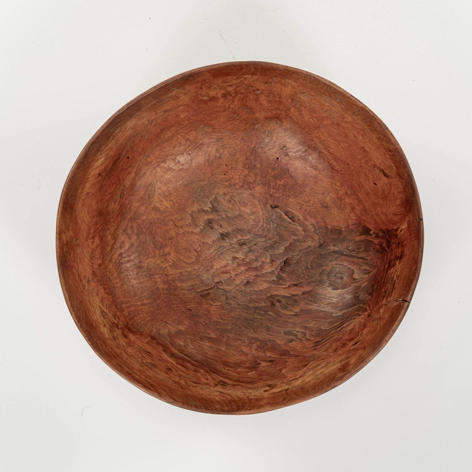 Hand-Carved Slightly Organic Oval-Shape Swedish Dugout bowl Covered in remnants of Red Paint For Sale