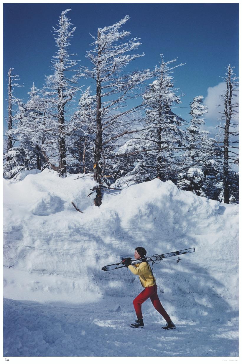 A Skier in Vermont 1962 - Slim Aarons Estate Stamped

A skier at the Stowe Mountain Resort, Vermont, USA, March 1962

60 x 40" inches / 127 x 101 cm paper size 

Estate Stamped Collection Edition to 150 

Photo by Slim Aarons

Printed in