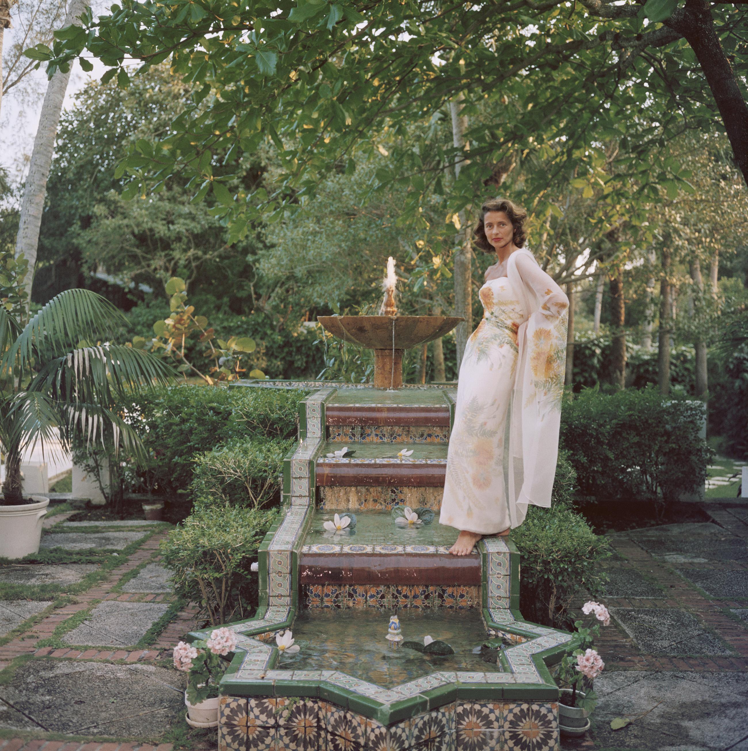 Slim Aarons Portrait Photograph – Alice Wesselhoeft Saltonstall, Palm Beach, Nachlassausgabe, Porträtfotografie
