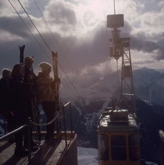 Ski alpin par Slim Aarons (photographie de paysage, photographie de portrait)