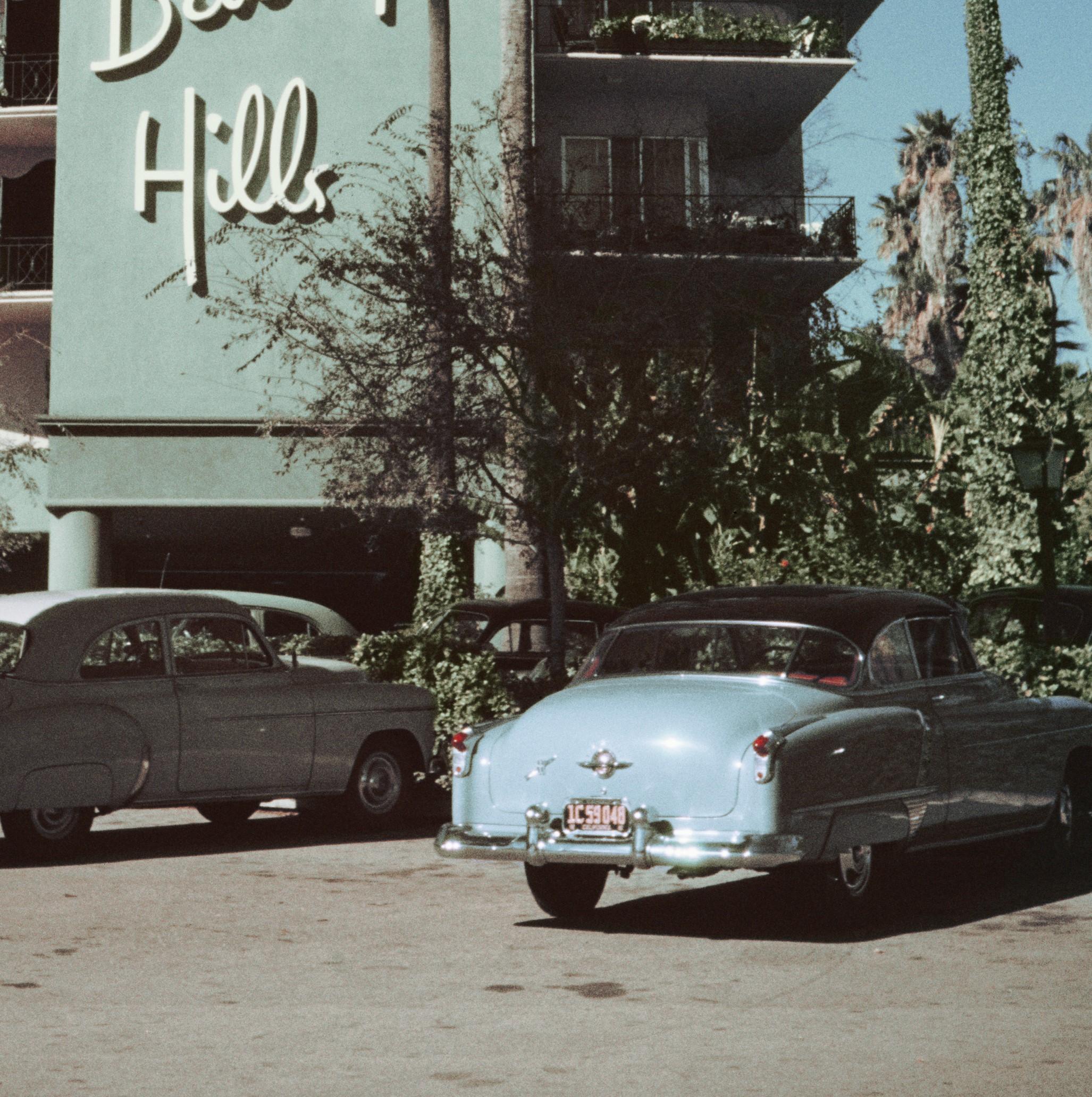 Hôtel Beverly Hills par Slim Aarons en vente 2