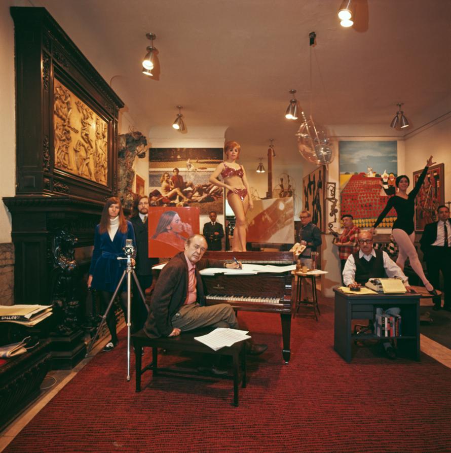 Bohemian Barracks 
1968
by Slim Aarons

Slim Aarons Limited Estate Edition

Artistic denizens gather in the lobby of the Chelsea Hotel on W. 23rd Street, Manhattan, New York City, 1968. Clockwise from left, photographer Sandy Daley, architect