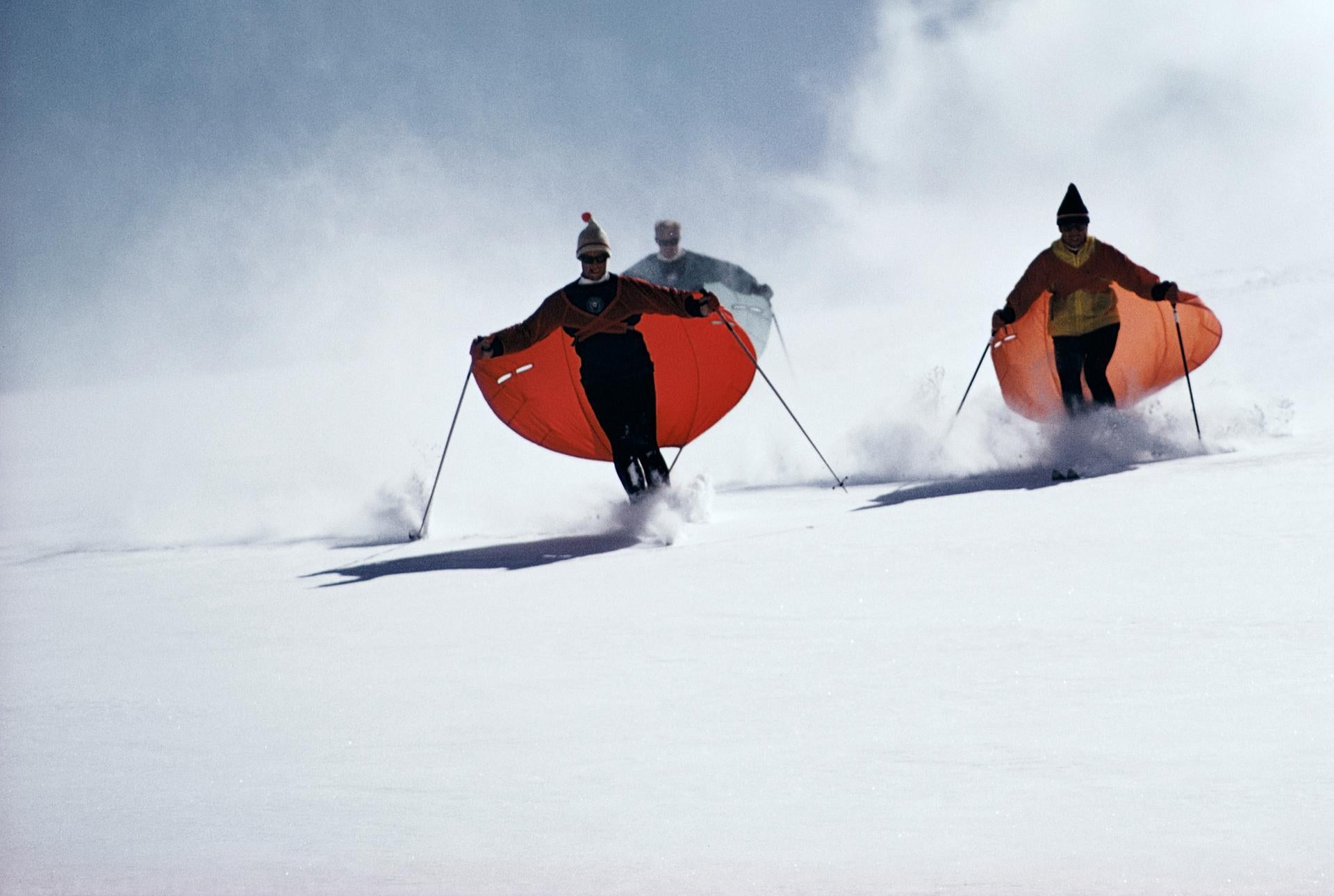 Caped Skiers, Colorado, Nachlassausgabe, Landschaftsfotografie im Angebot 2