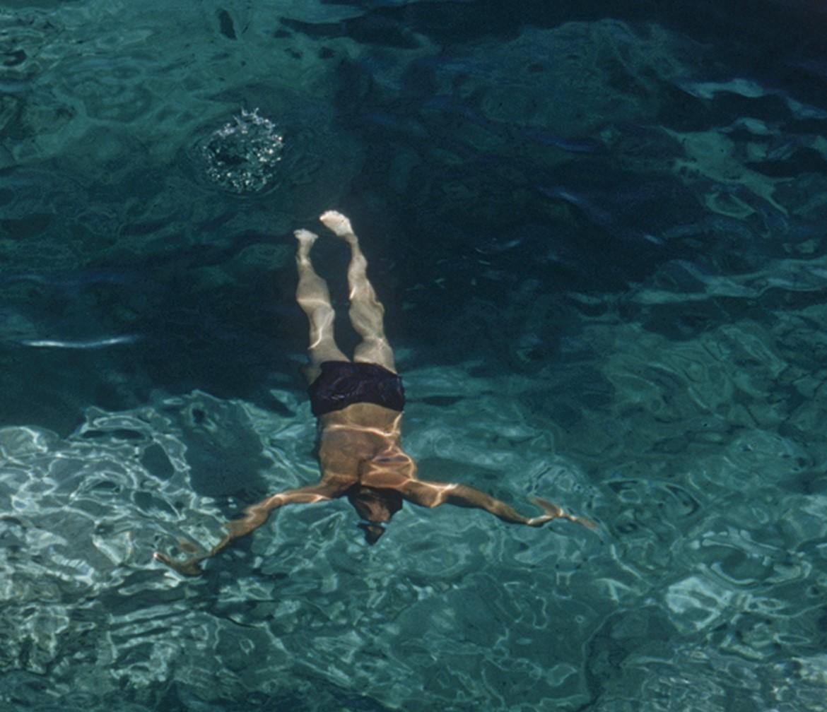 Vacanze a Capri, 1958 - Snorkeling al largo dell'isola di Capri in acque cristalline in vendita 1