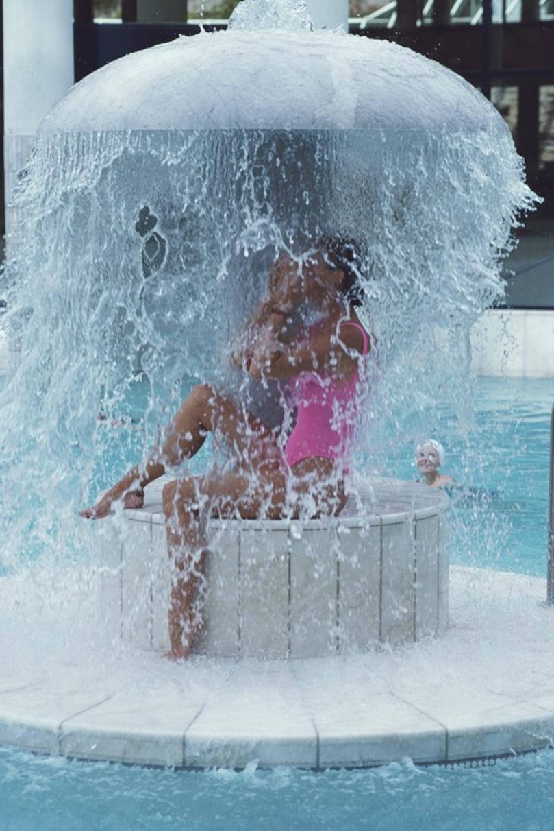 Caracalla Therme 
1990
by Slim Aarons

Slim Aarons Limited Estate Edition

A woman experiences the Caracalla Therme spa in Baden-Baden, September 1990.

unframed
c type print
printed 2023
20 × 16 inches - paper size


Limited to 150 prints only –