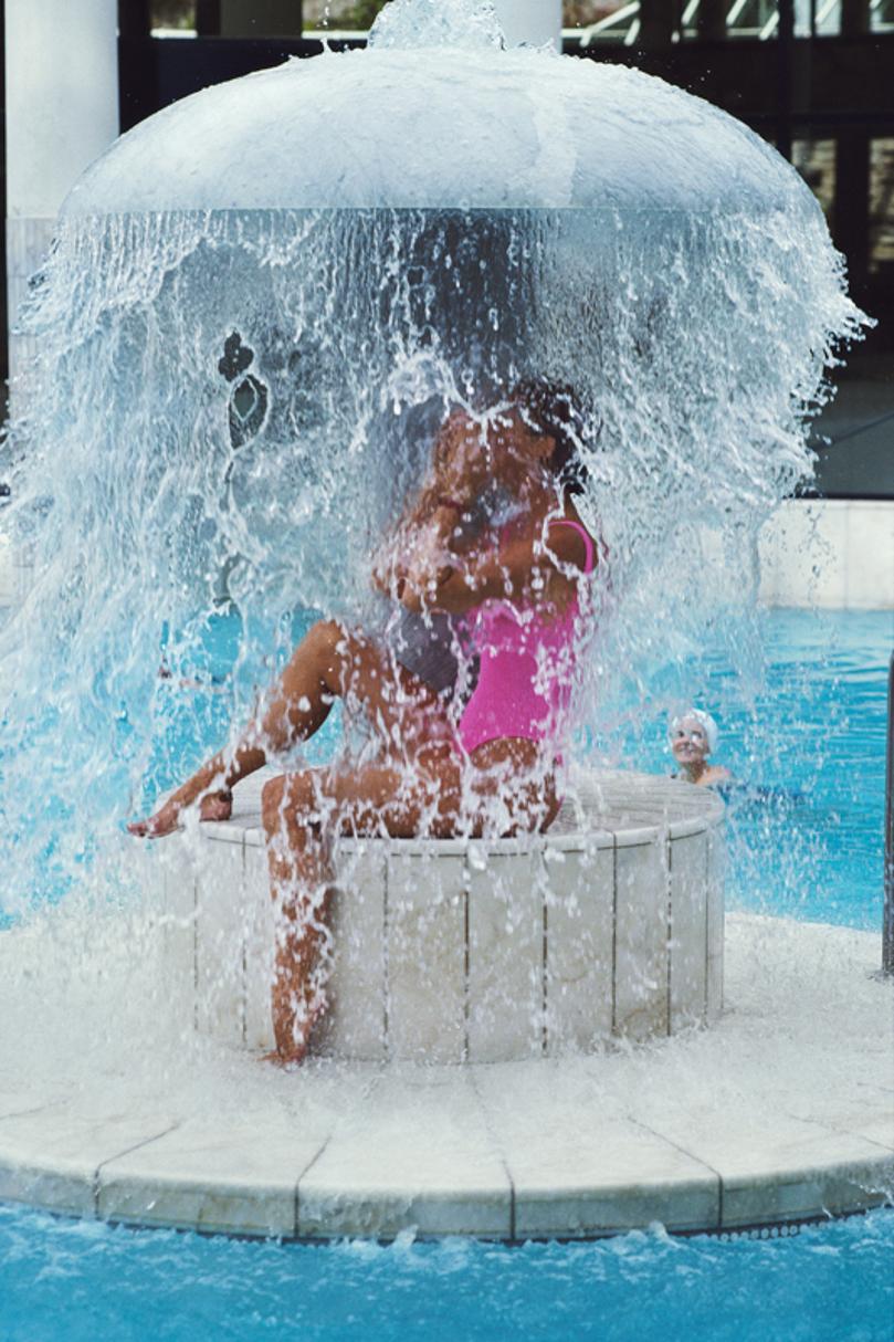 Caracalla Therme 
1990
by Slim Aarons

Slim Aarons Limited Estate Edition

A woman experiences the Caracalla Therme spa in Baden-Baden, September 1990. 

unframed
c type print
printed 2023
20 × 16 inches - paper size


Limited to 150 prints only –