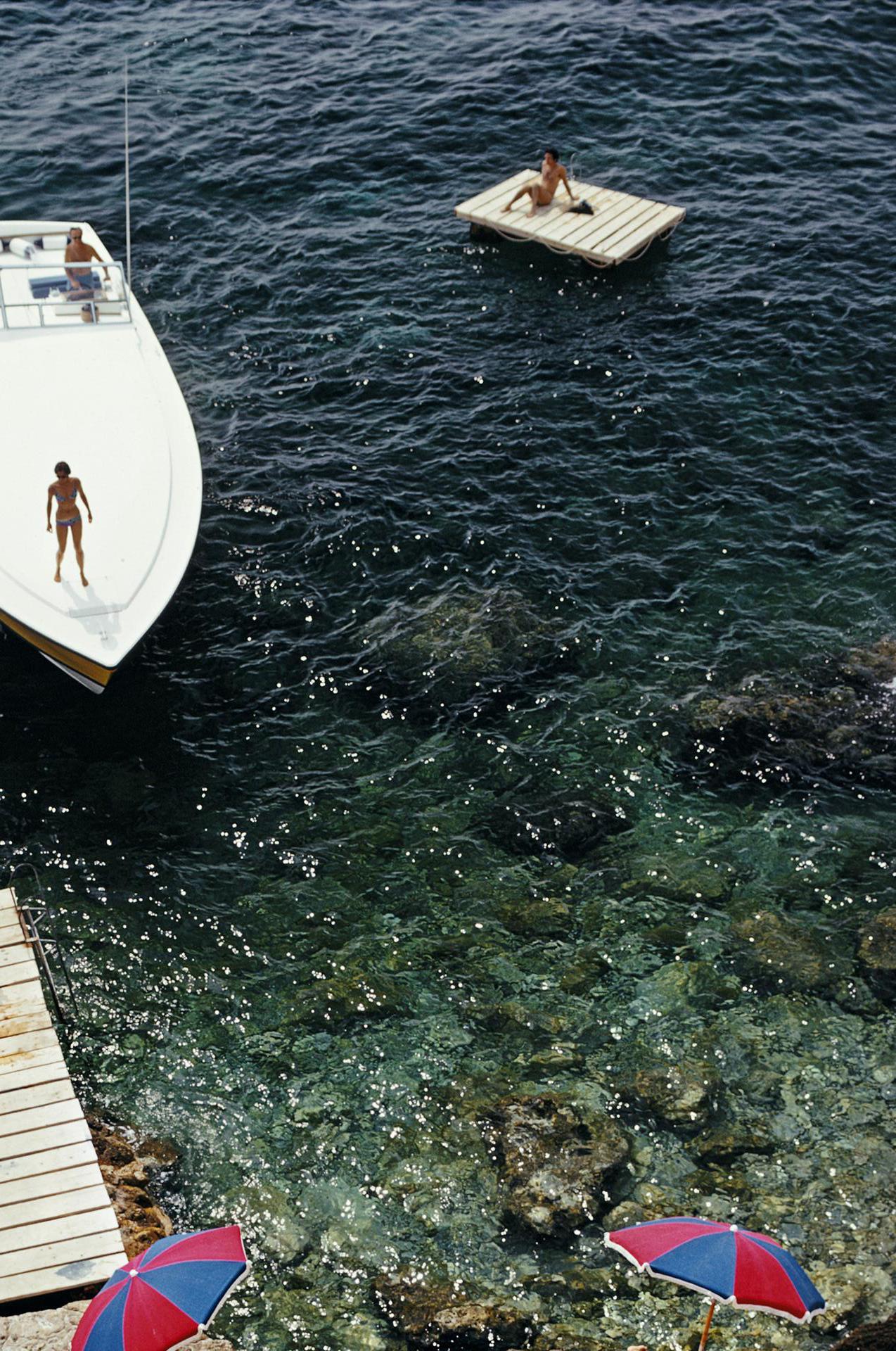 Coming Ashore, Italy, Estate Edition, Landscape Photograph For Sale 1