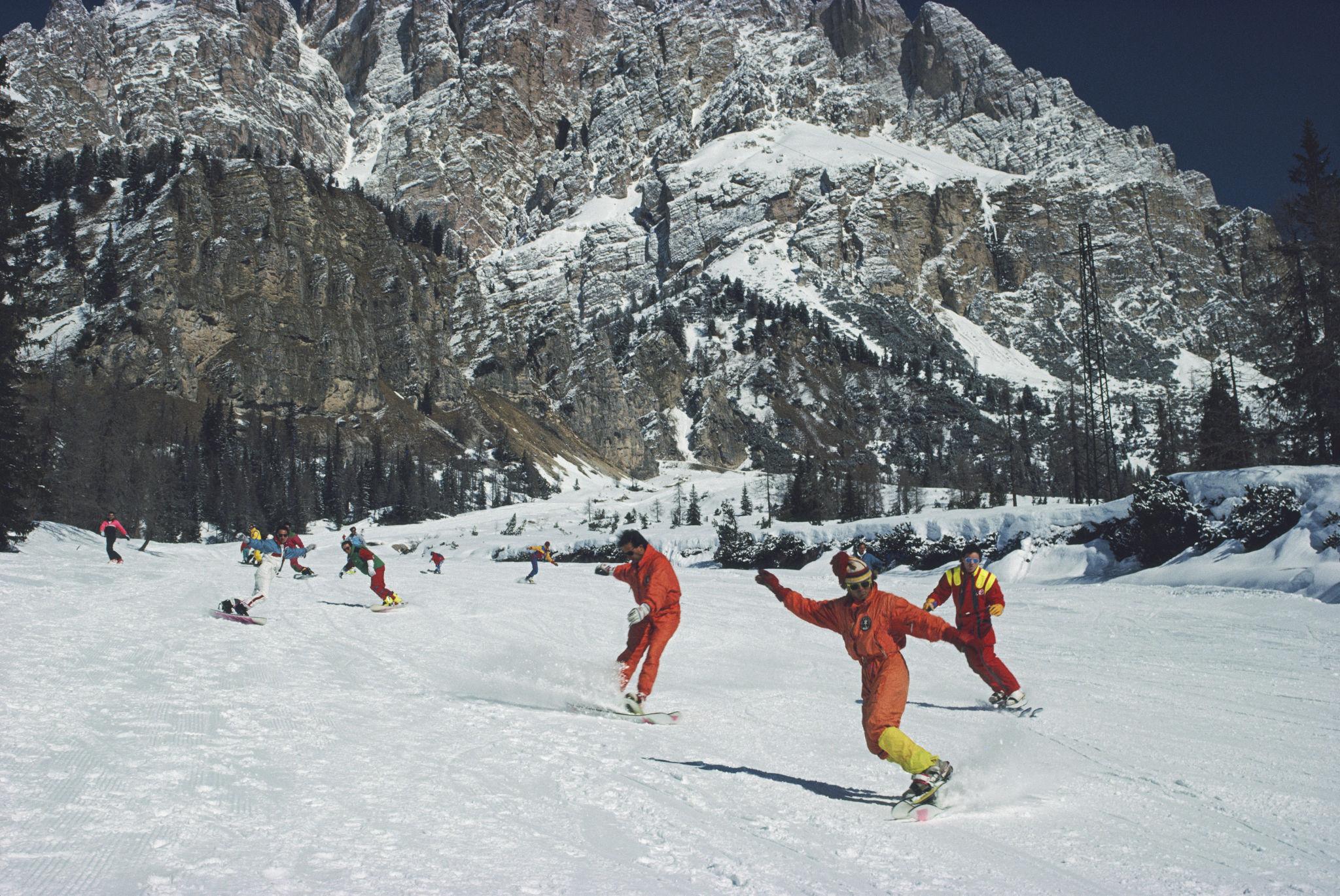 'Cortina d'Ampezzo' 1988 Slim Aarons Limited Estate Edition Print 

Snowboarding in Cortina d'Ampezzo, March 1988. (Photo by Slim Aarons/Hulton Archive/Getty Images)

Produced from the original transparency
Certificate of authenticity supplied
