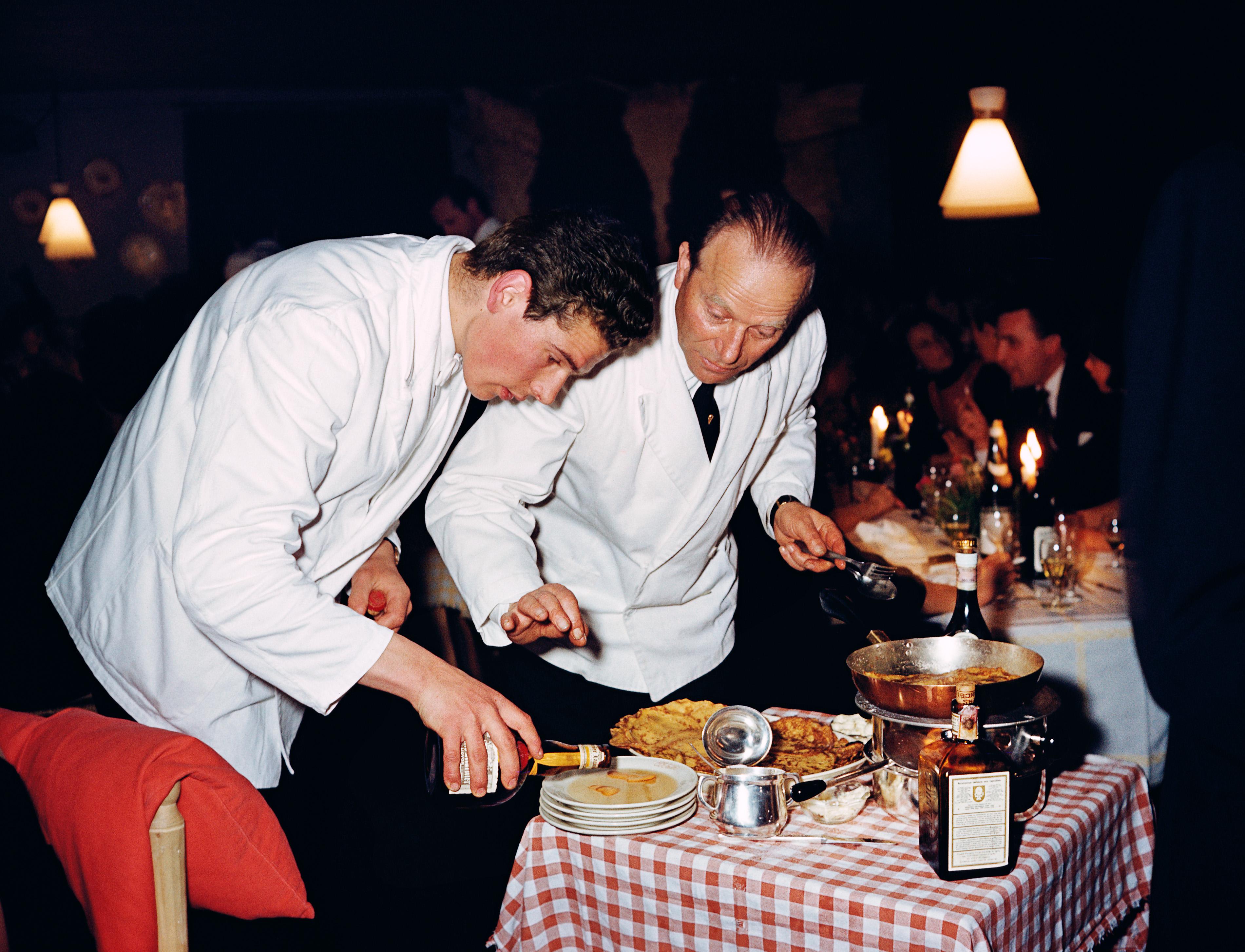 Color Photograph de Slim Aarons - Cortina d'Ampezzo, Edición Estate