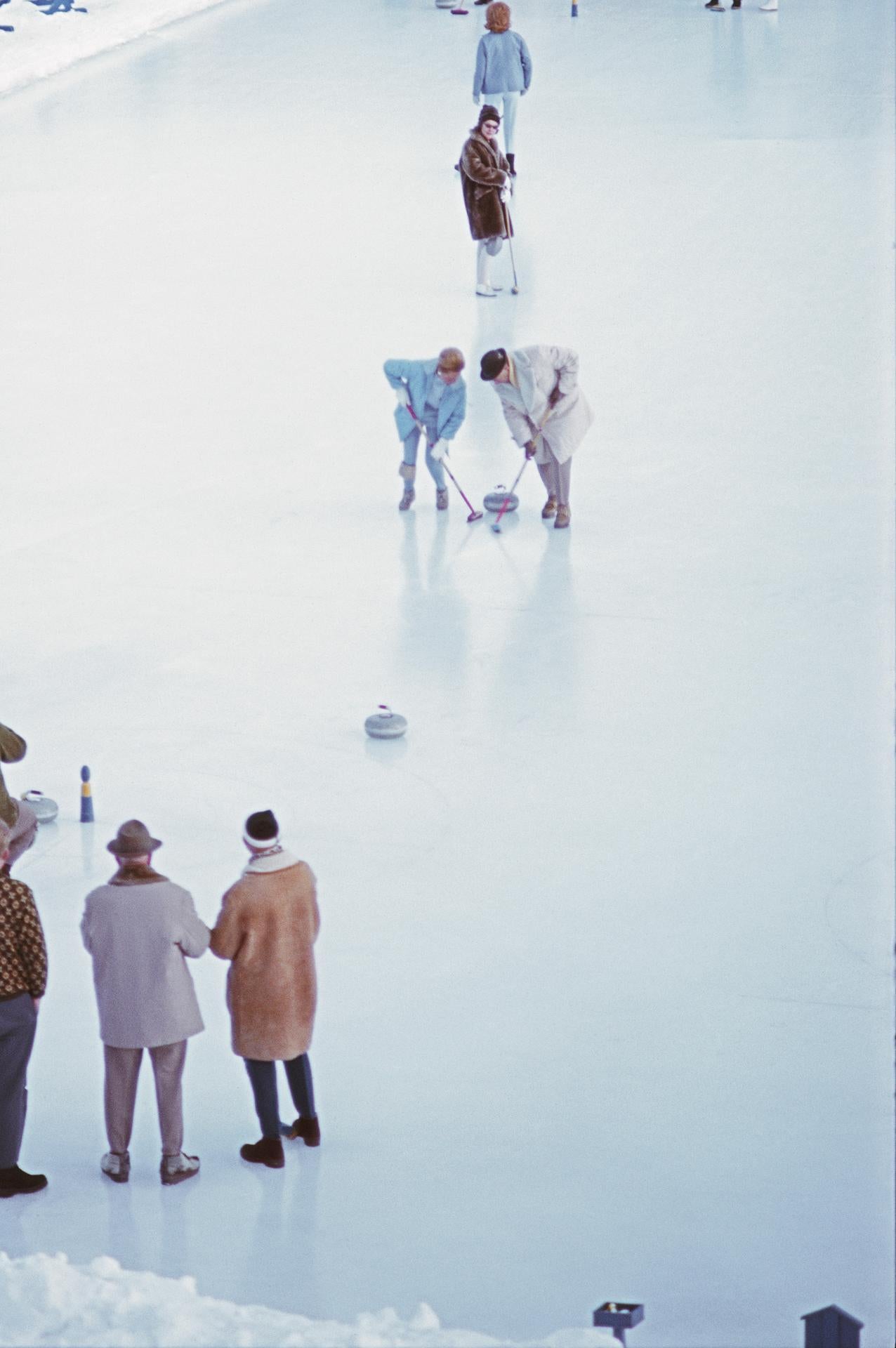 Curling at St. Moritz, Nachlassausgabe im Angebot 1
