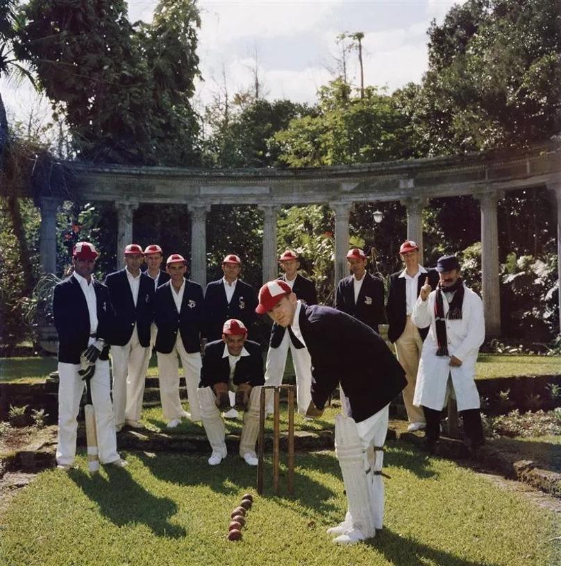 Dapper Cricketers 
1957
by Slim Aarons

Slim Aarons Limited Estate Edition

 A group of cricketers in team uniform, Bermuda, 1957

unframed
c type print
printed 2023
16×16 inches - paper size


Limited to 150 prints only – regardless of paper