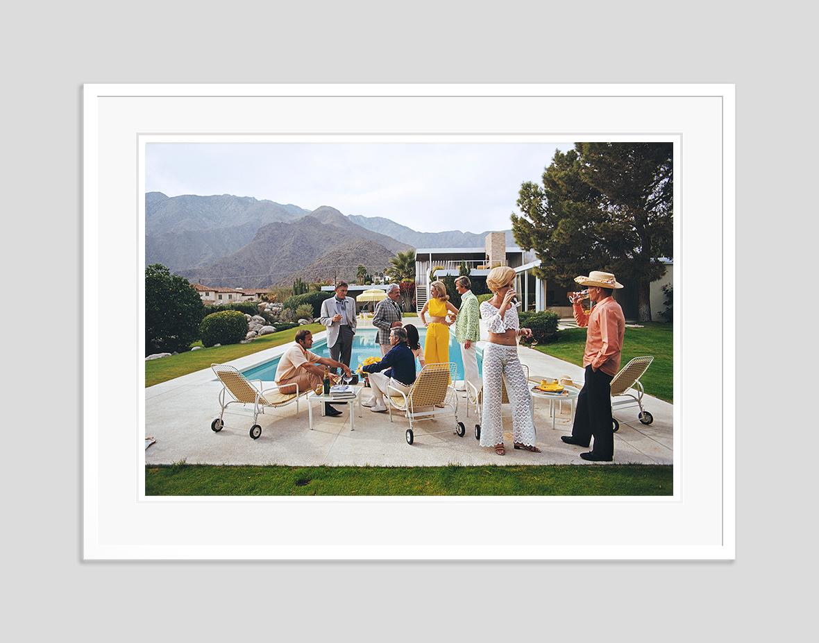 Desert House Party 1970 Slim Aarons Estate Stamped Edition in vendita 1