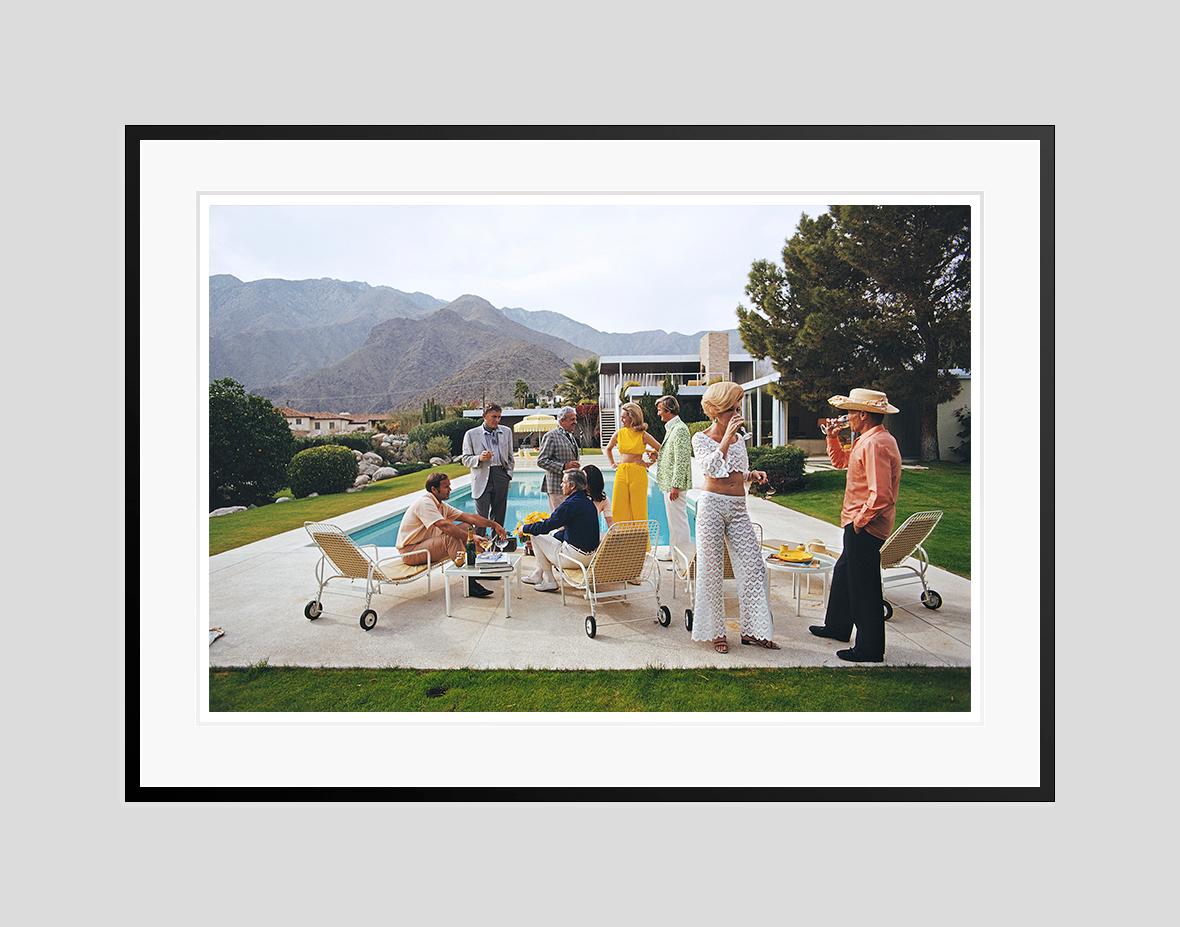 Desert House Party 1970 Slim Aarons Estate Stamped Edition in vendita 2