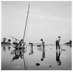 Digging For Clams 1959 - Slim Aarons Estate Stamped