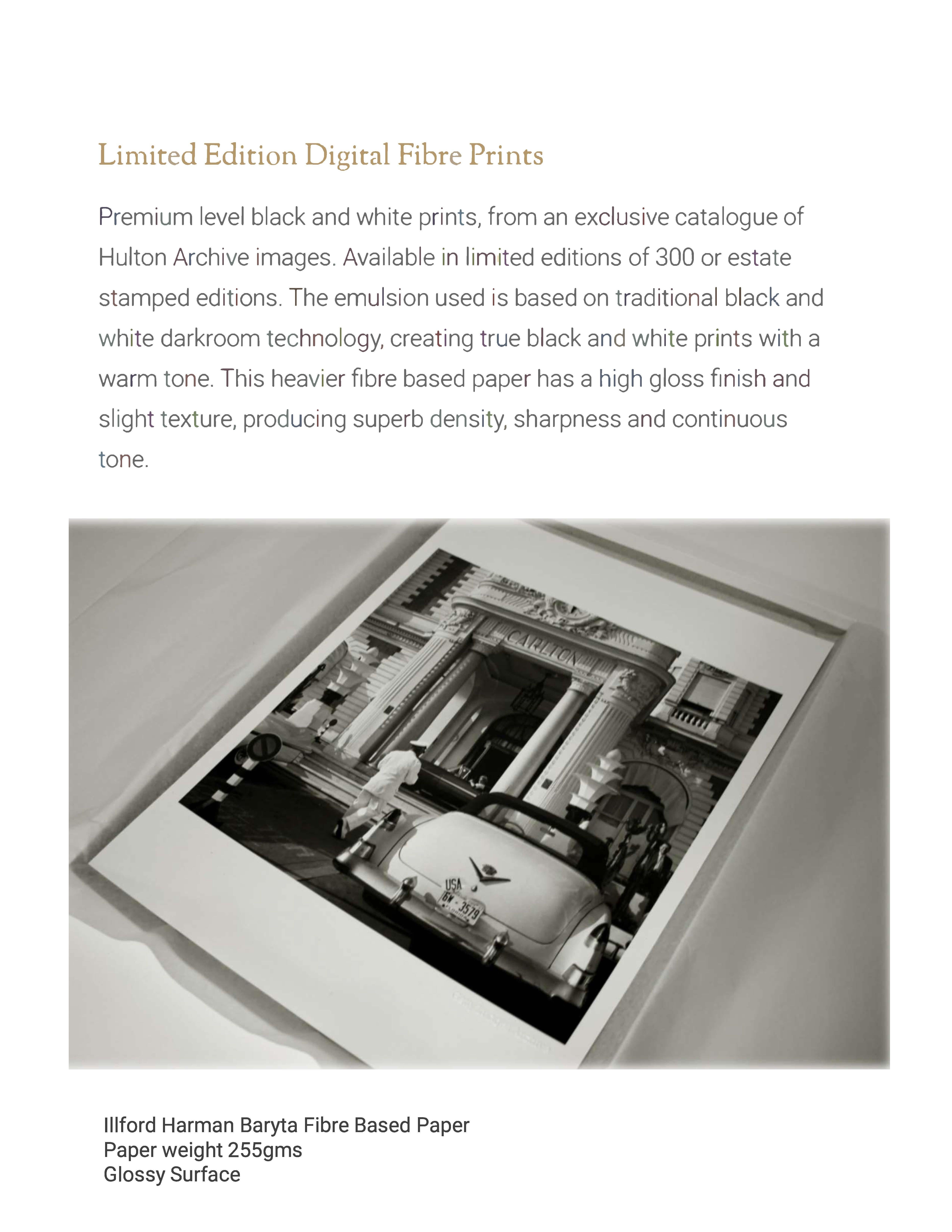 Dinner Jazz, Louis Armstrong im Rom der 1940er Jahre, Nachlassausgabe – Photograph von Slim Aarons