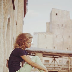 Dolores Guinness, Sardinia, Estate Edition, Portrait Photograph