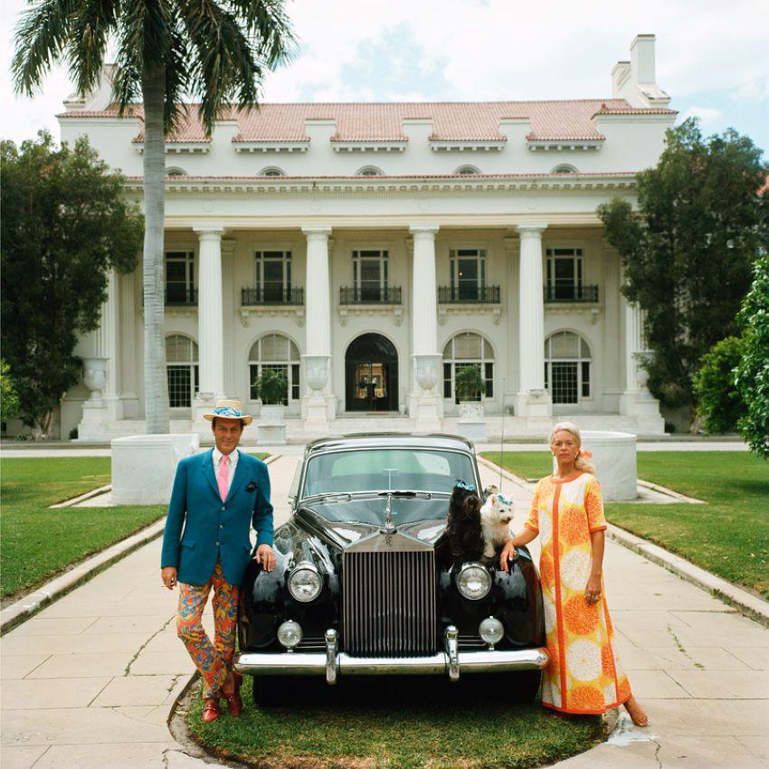 Donald Leas 

1968

April 1968: Mr and Mrs Donald Leas with their Rolls Royce and two pet dogs outside The Flagler Museum in Palm Beach, Florida. 

60x60” / 152 x 152 cm - paper size 
Archival pigment print
unframed 
(framing available see examples