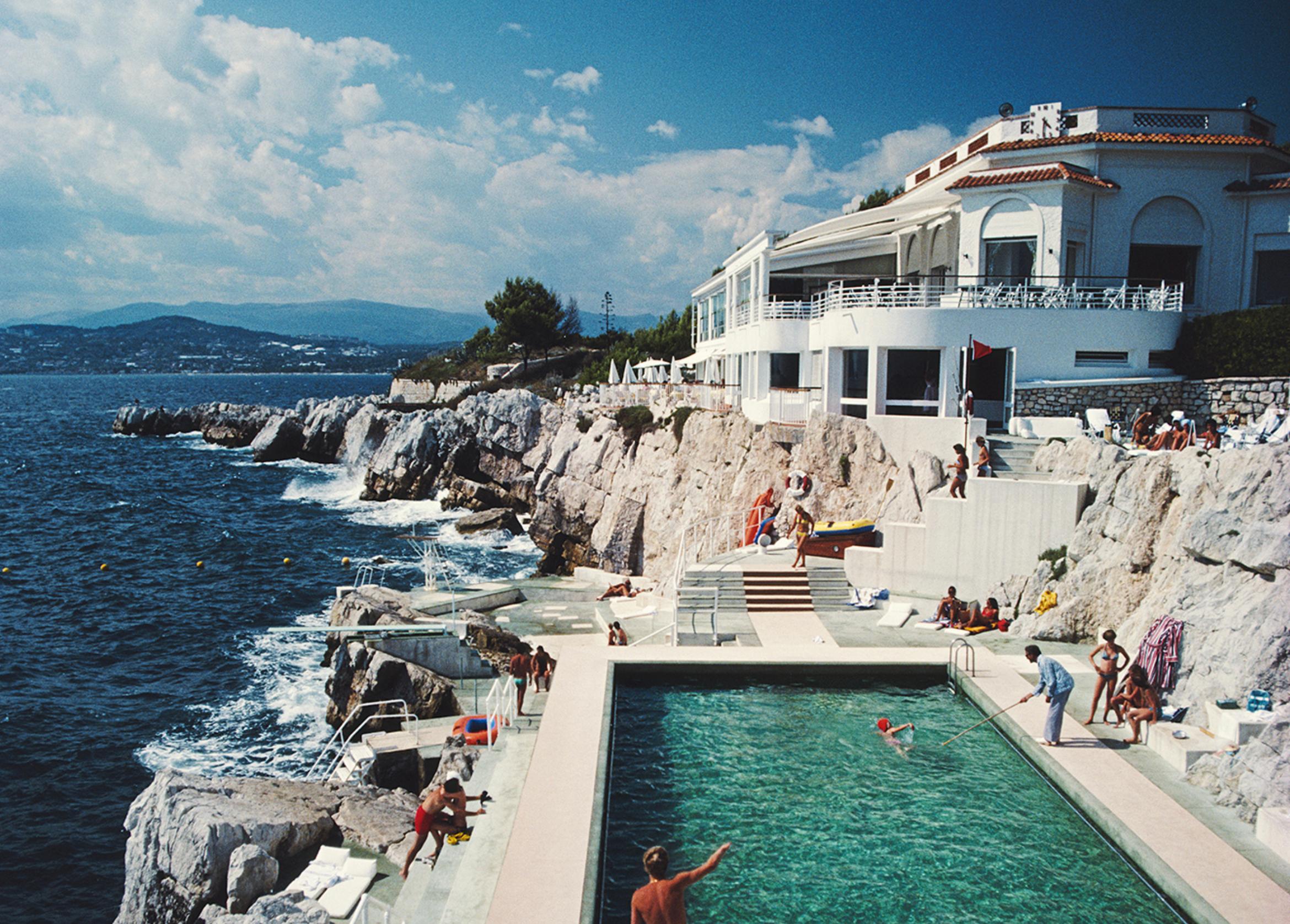 Eden-Roc Pool Slim Aarons Nachlass gestempelter Druck im Angebot 2