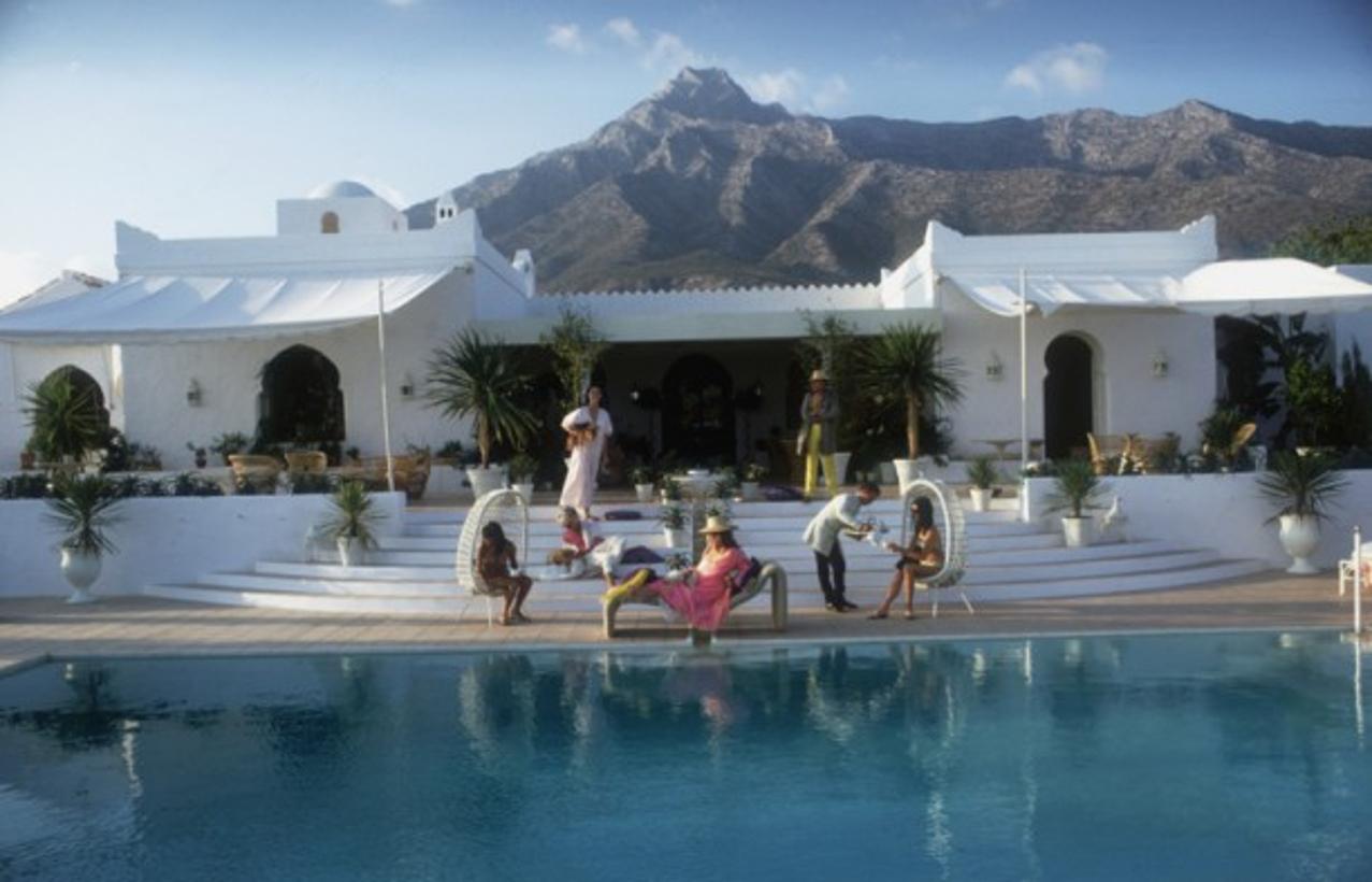 El Venero 
1967
by Slim Aarons

printed 2023
Slim Aarons Limited Estate Edition

El Venero, the Moorish villa of Hector and Chico de Ayala in Marbella, Spain, 1967
 
unframed
c type print
20×24″ inches / 51 x 61 cm paper size

Limited to 150 prints