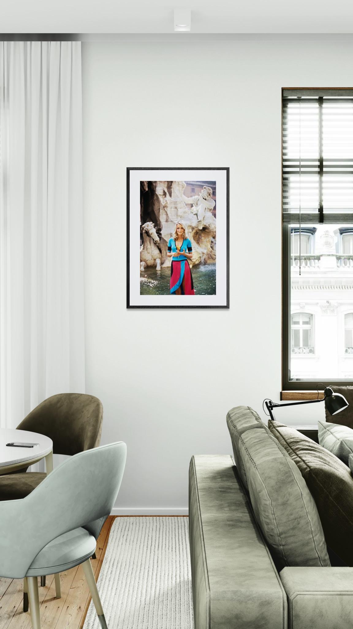 Elisabetta Catalano, Piazza Navona à Rome, 1971 (inédit) - Moderne Photograph par Slim Aarons